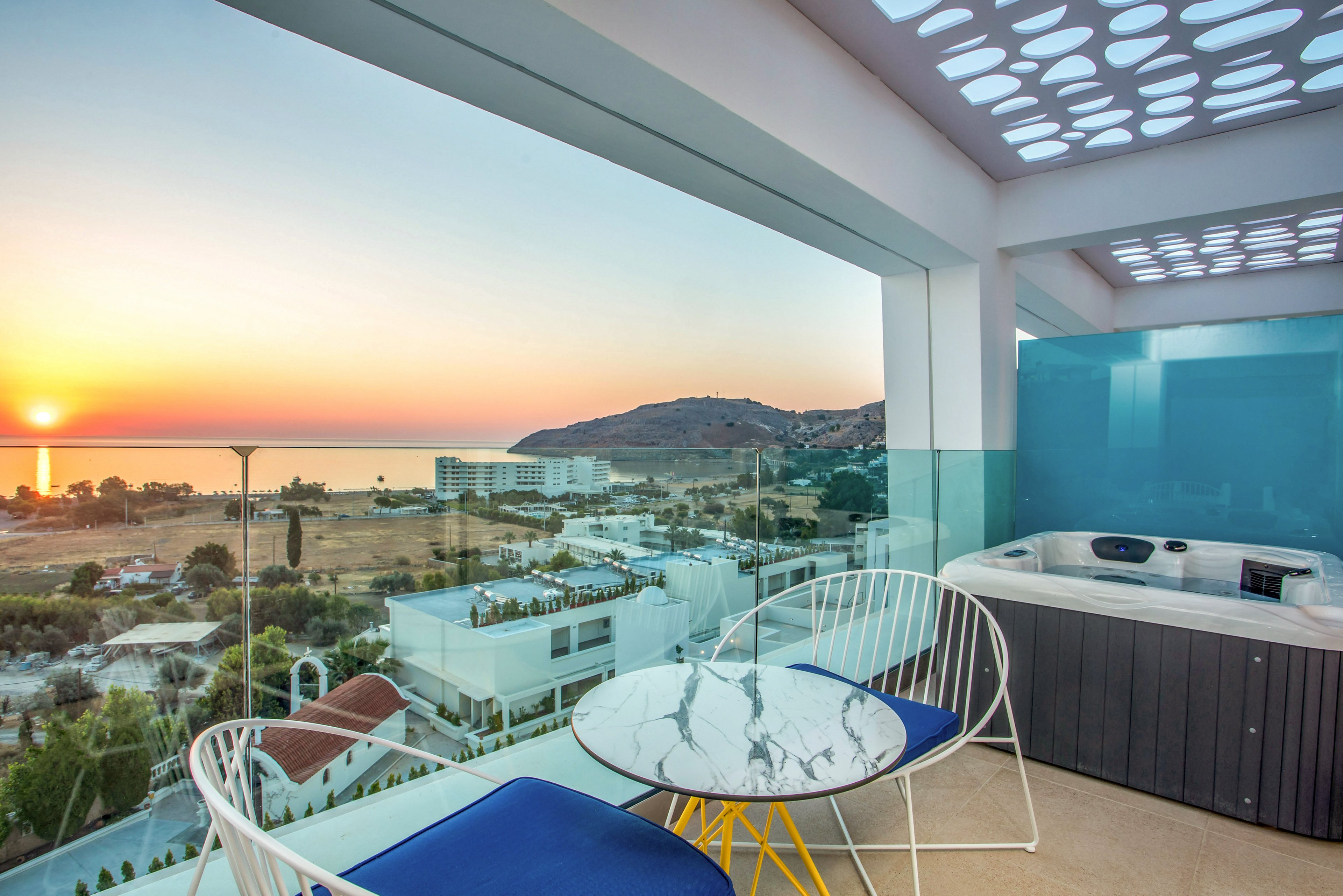 Lindos White Hotel and Suites