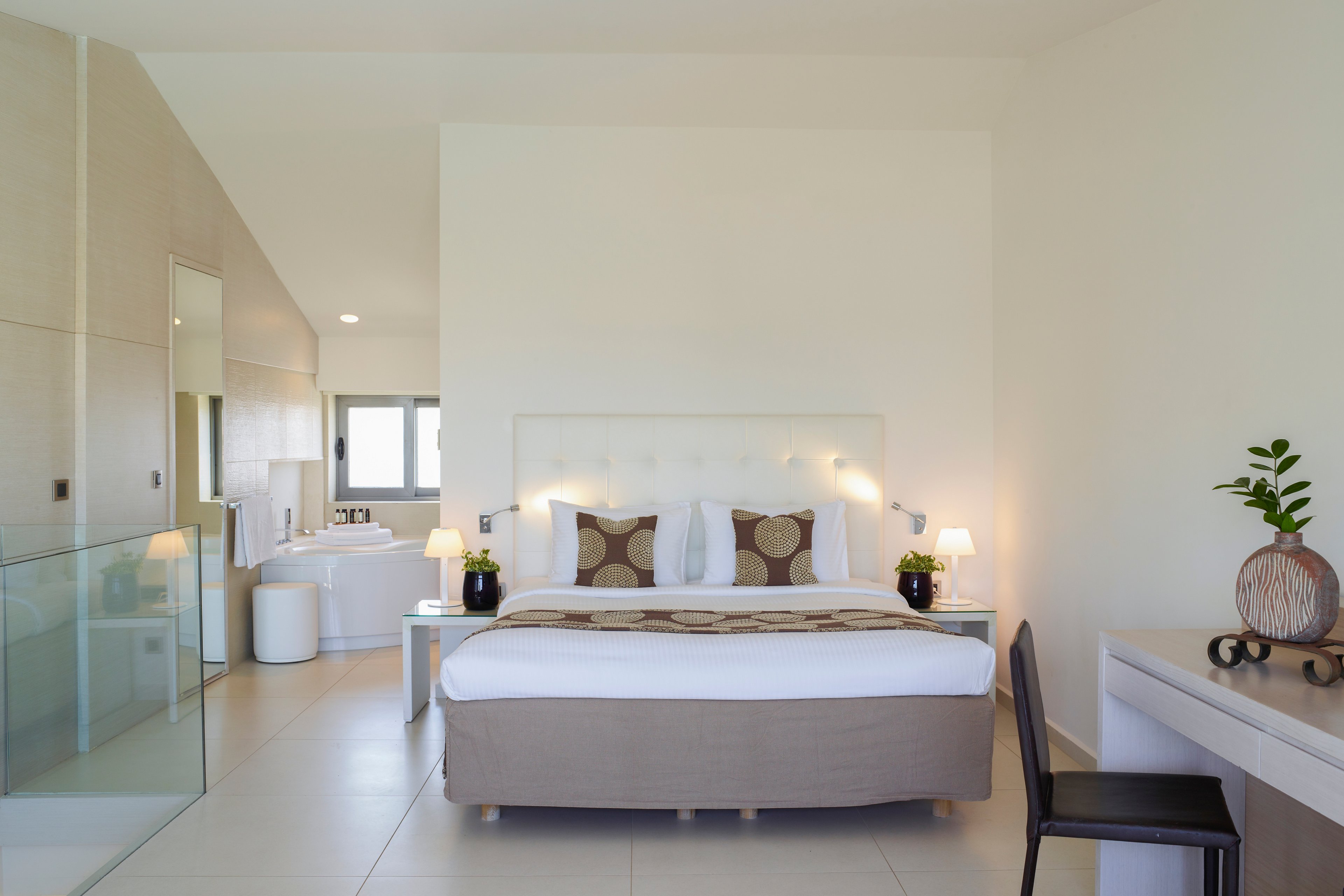 The Ixian Grand & All Suites