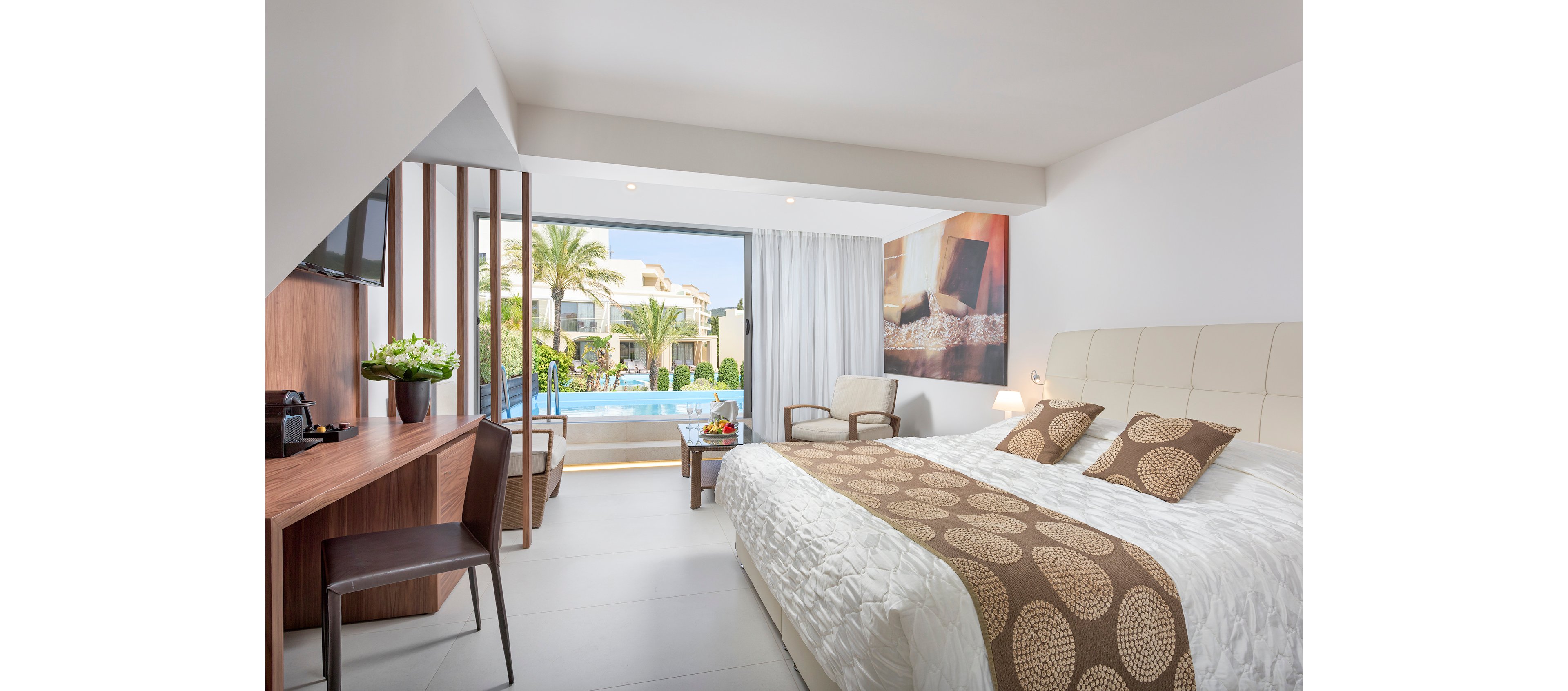 The Ixian Grand & All Suites