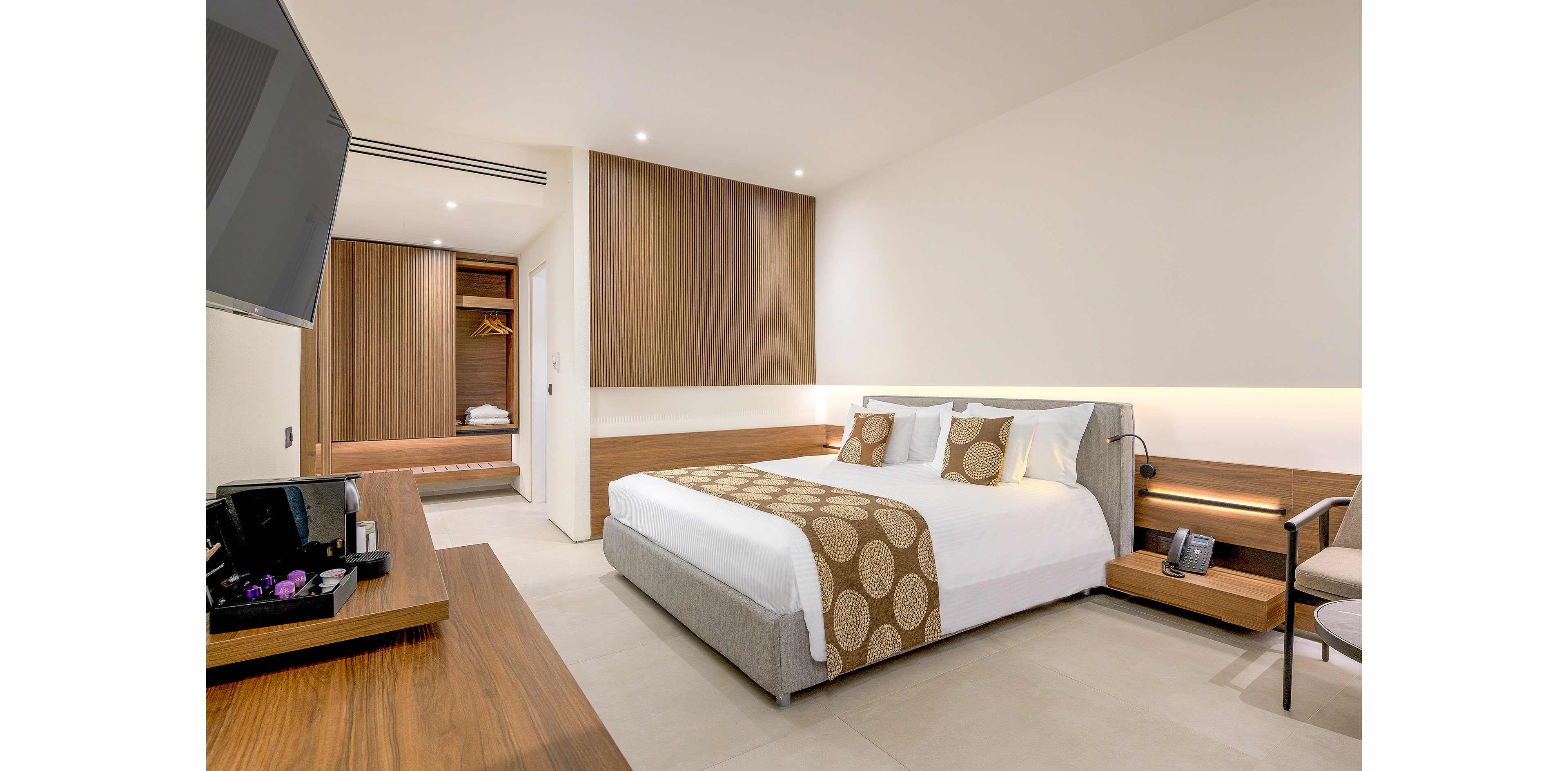 The Ixian Grand & All Suites