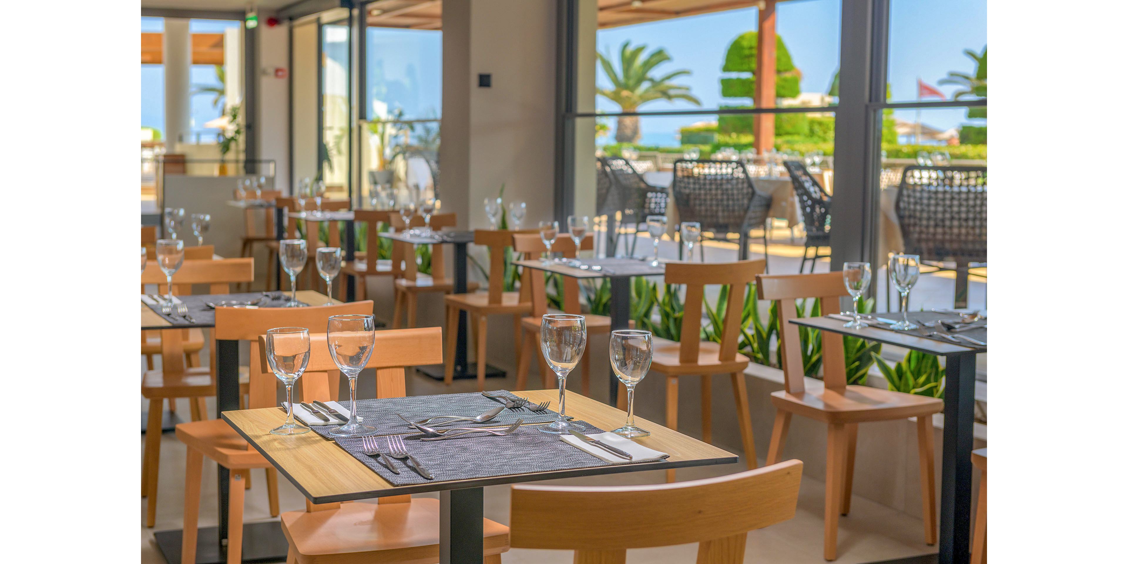 The Ixian Grand & All Suites