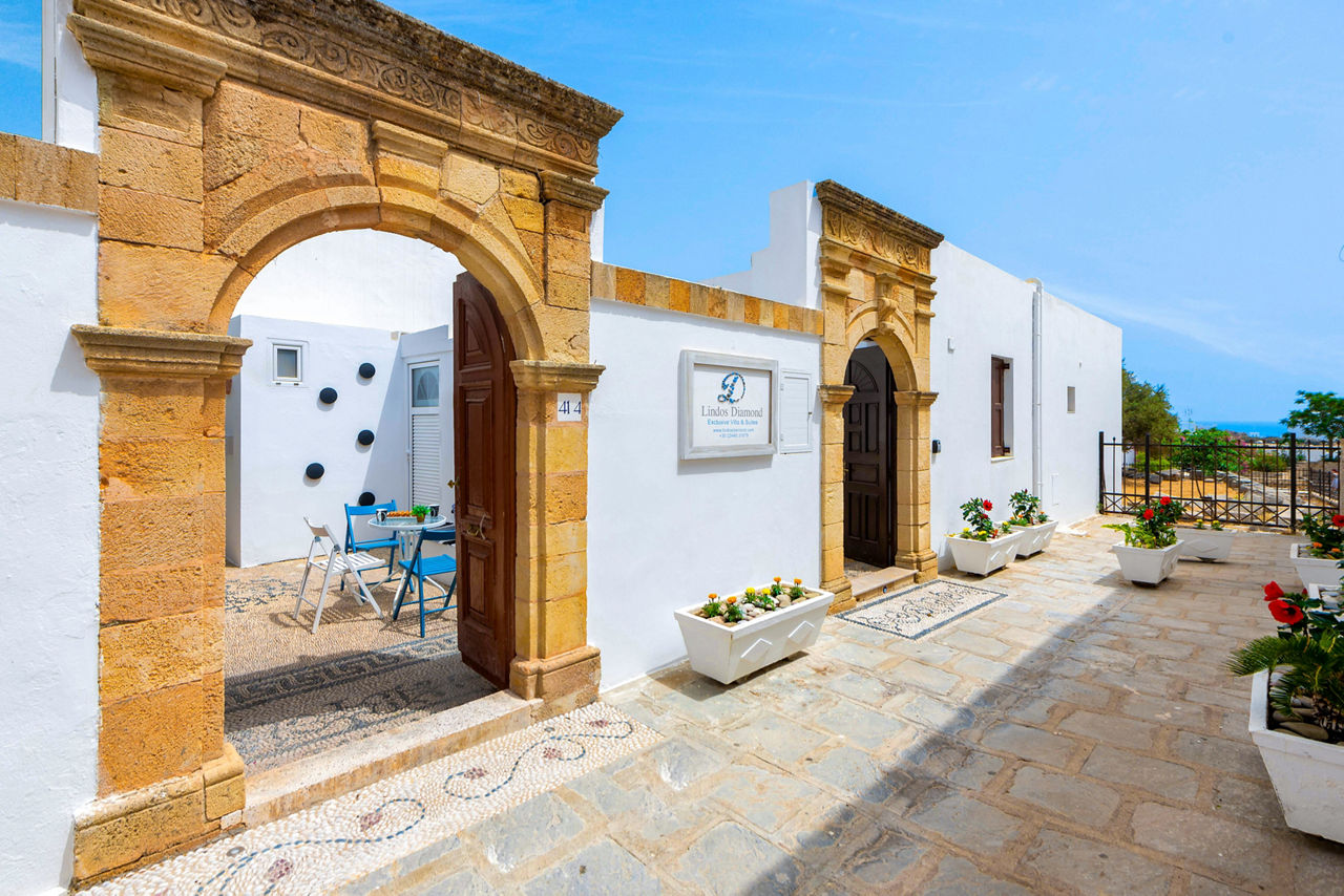 Lindos Citrin Suites