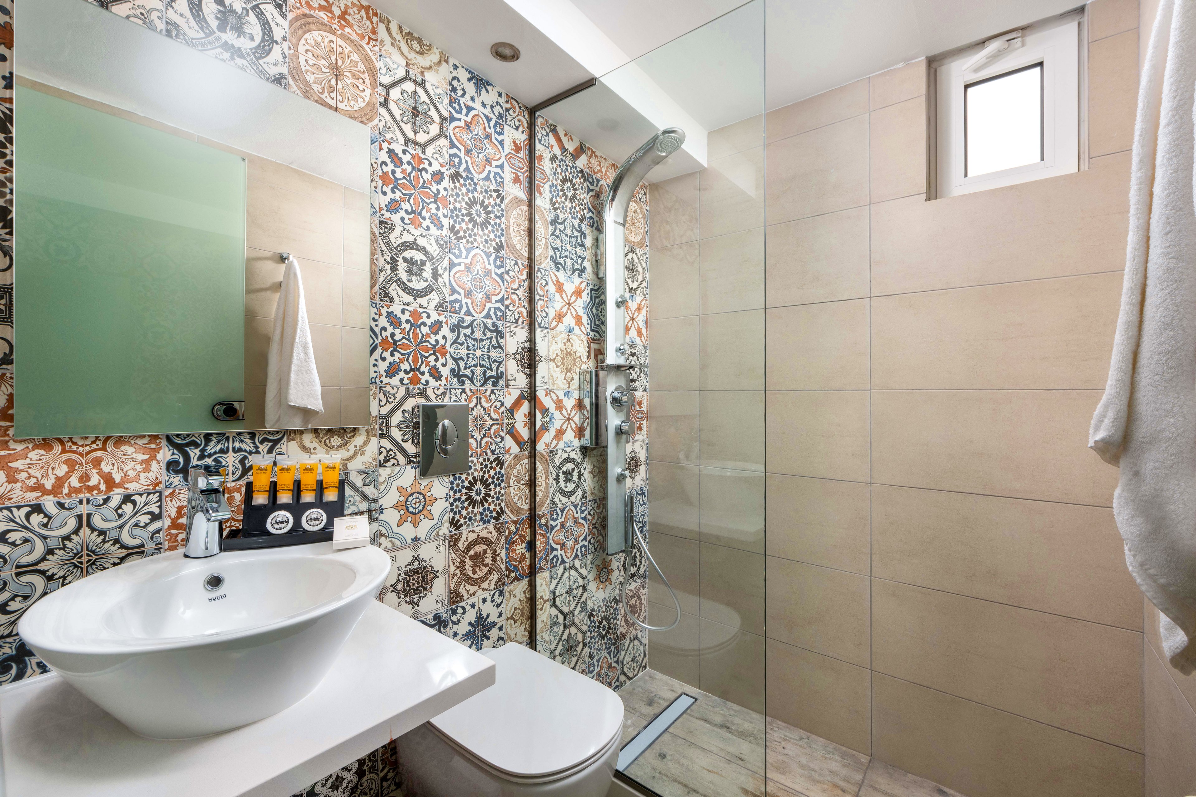 Lindos Citrin Suites