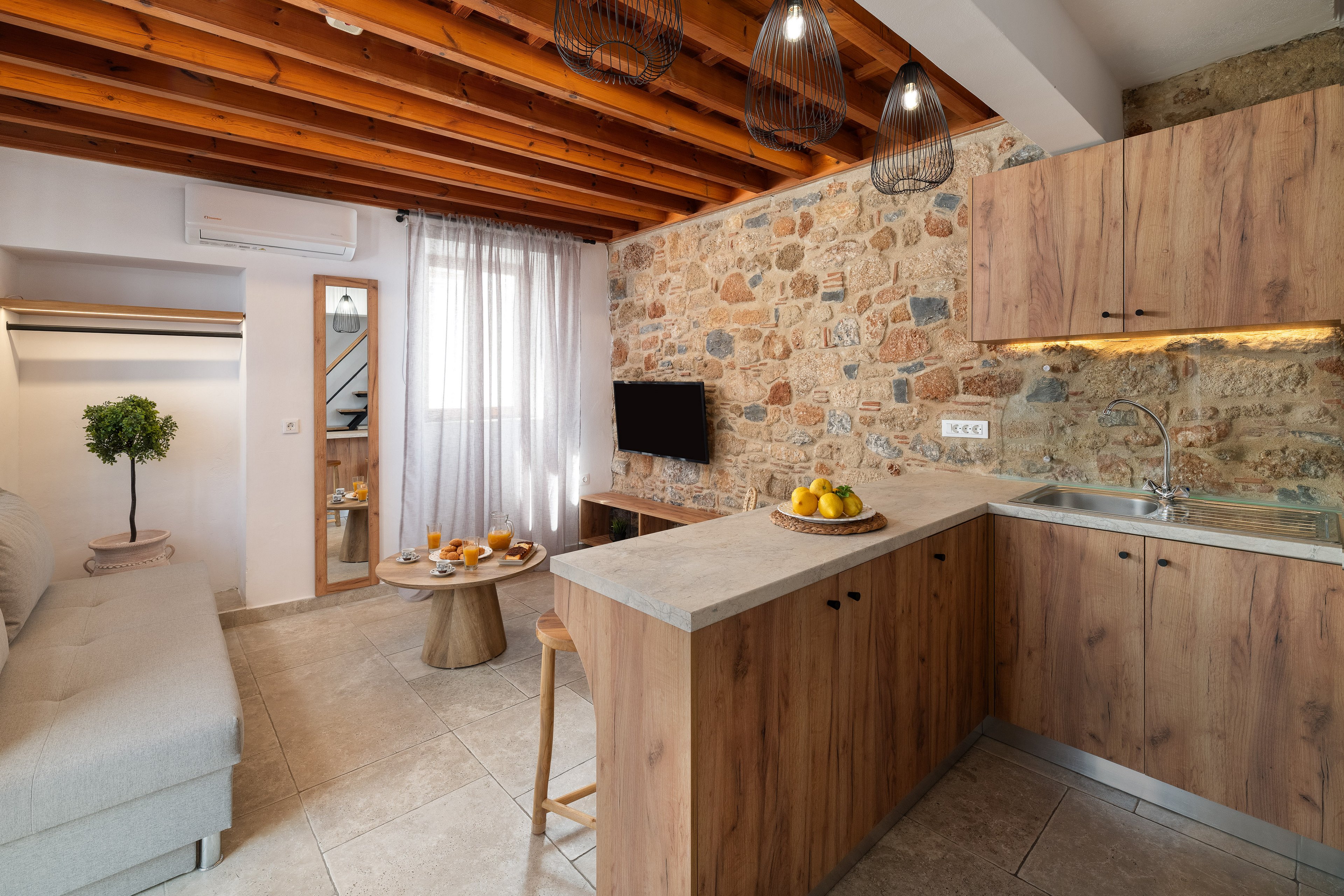 Lindos Citrin Suites