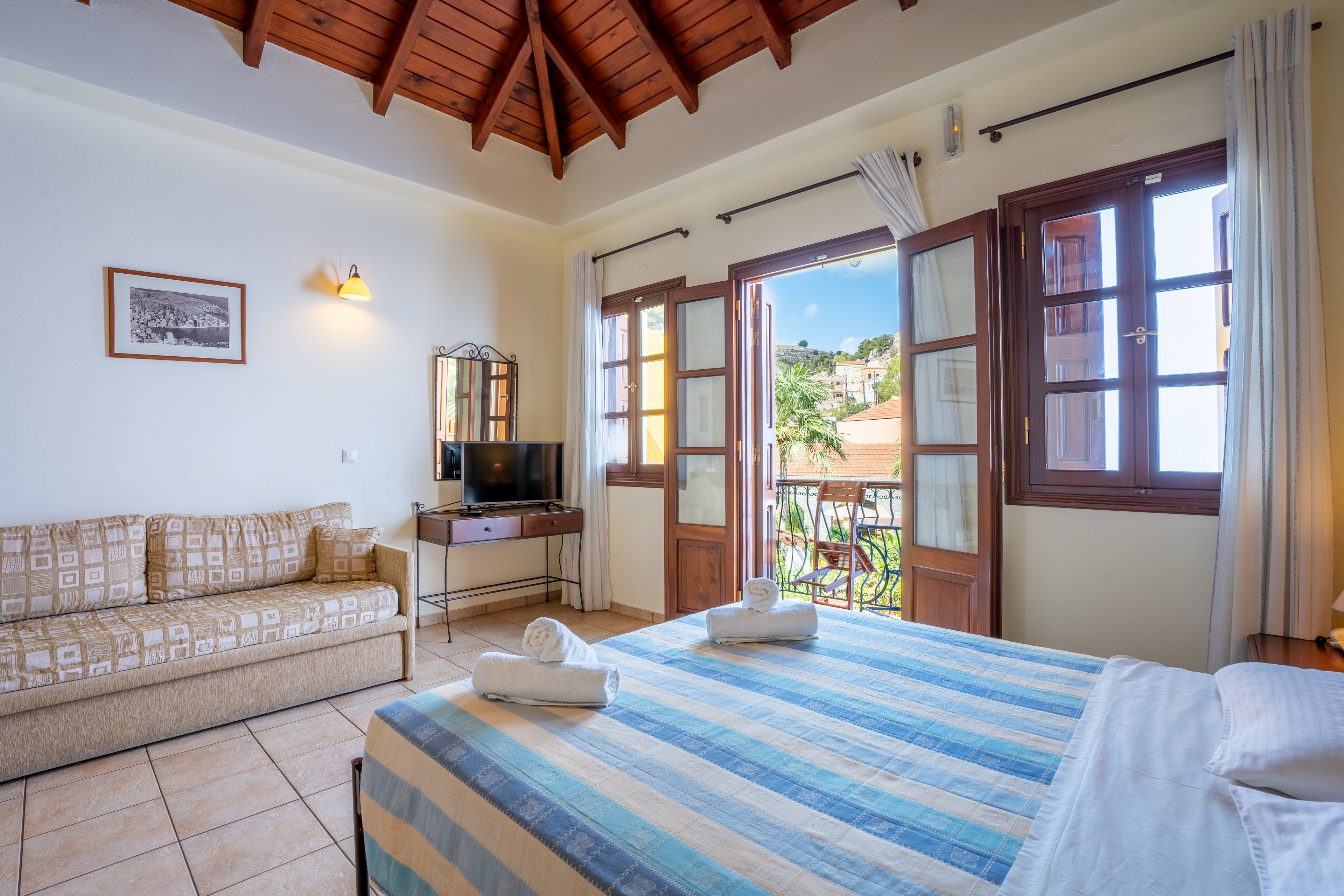 Iapetos Village Hotel