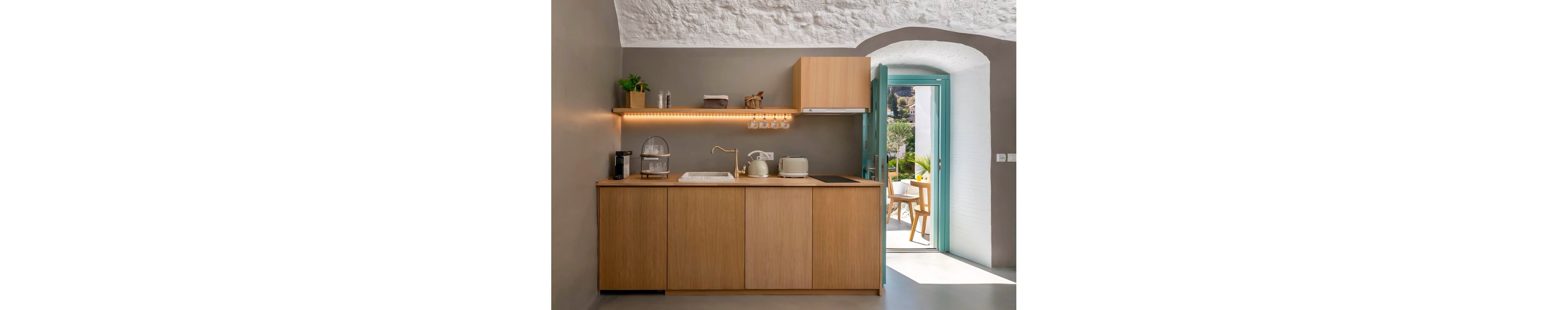 Kaminos Boutique Hotel