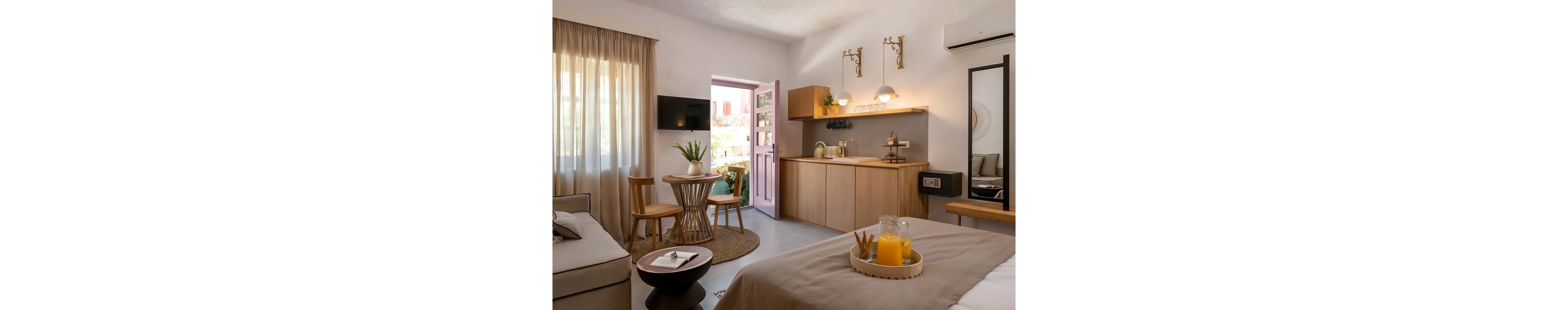 Kaminos Boutique Hotel