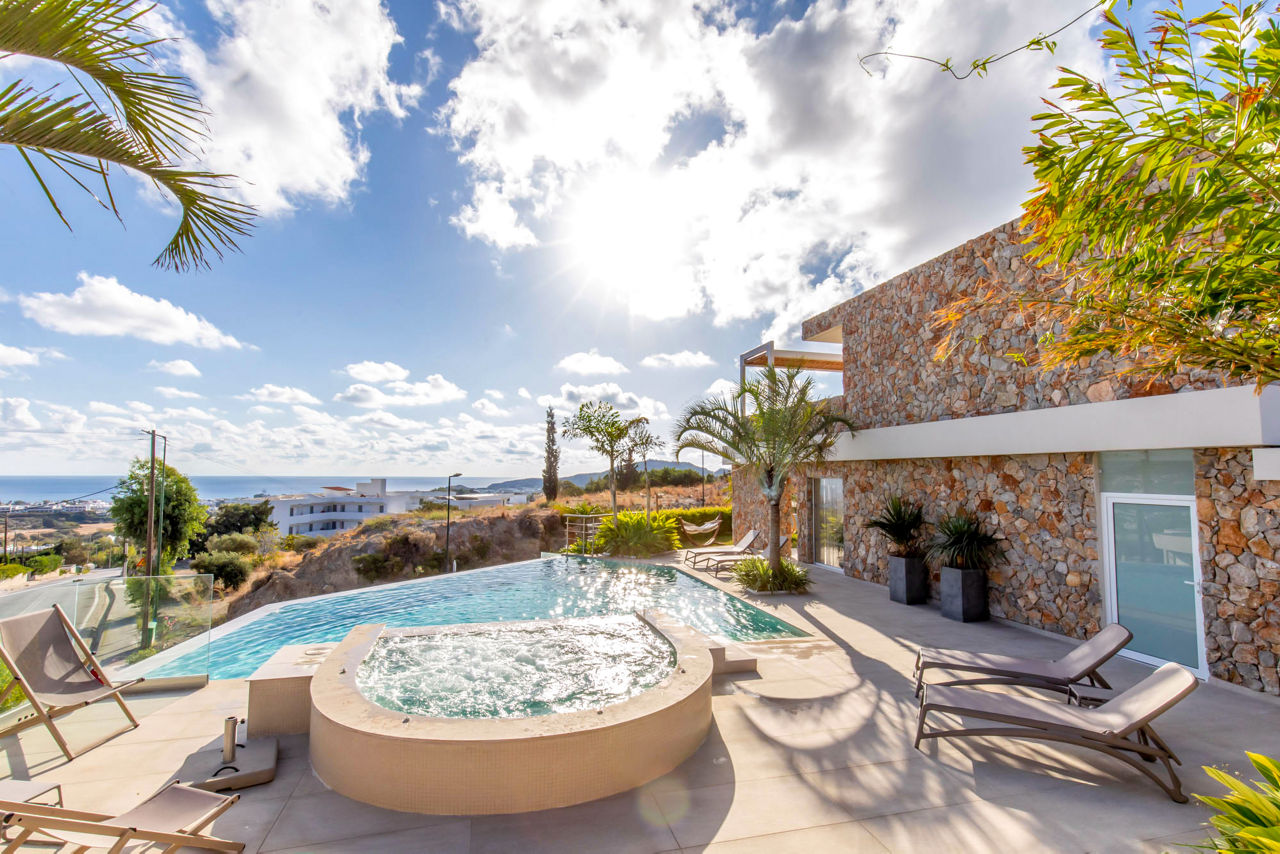 Venezia Luxury Living - Grand Master Villa