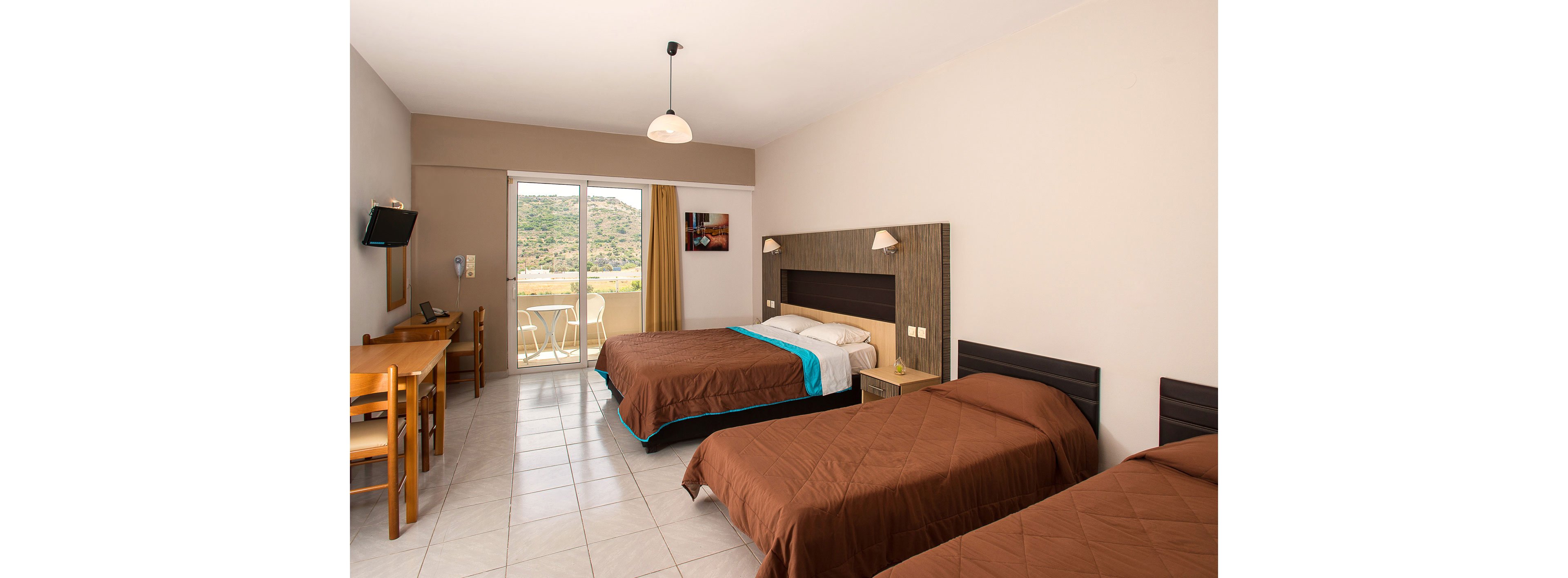 Zoes Hotel and Suites