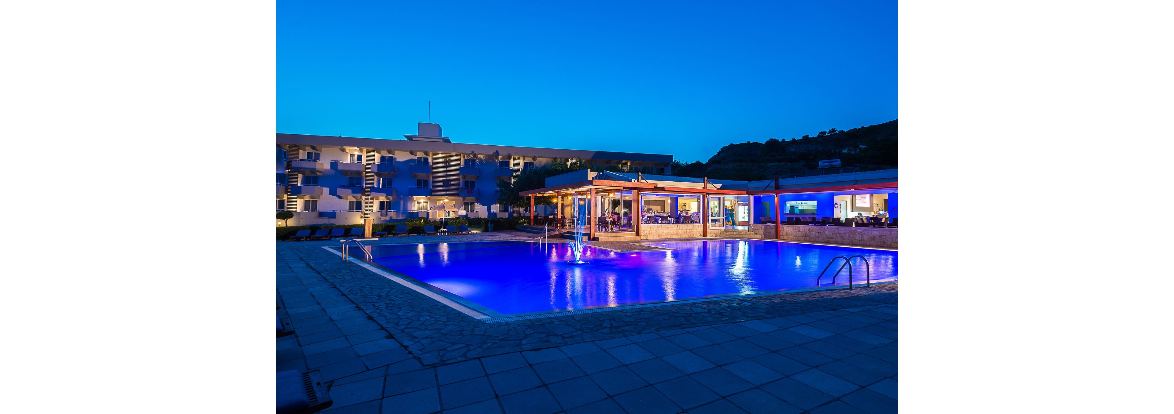 Zoes Hotel and Suites