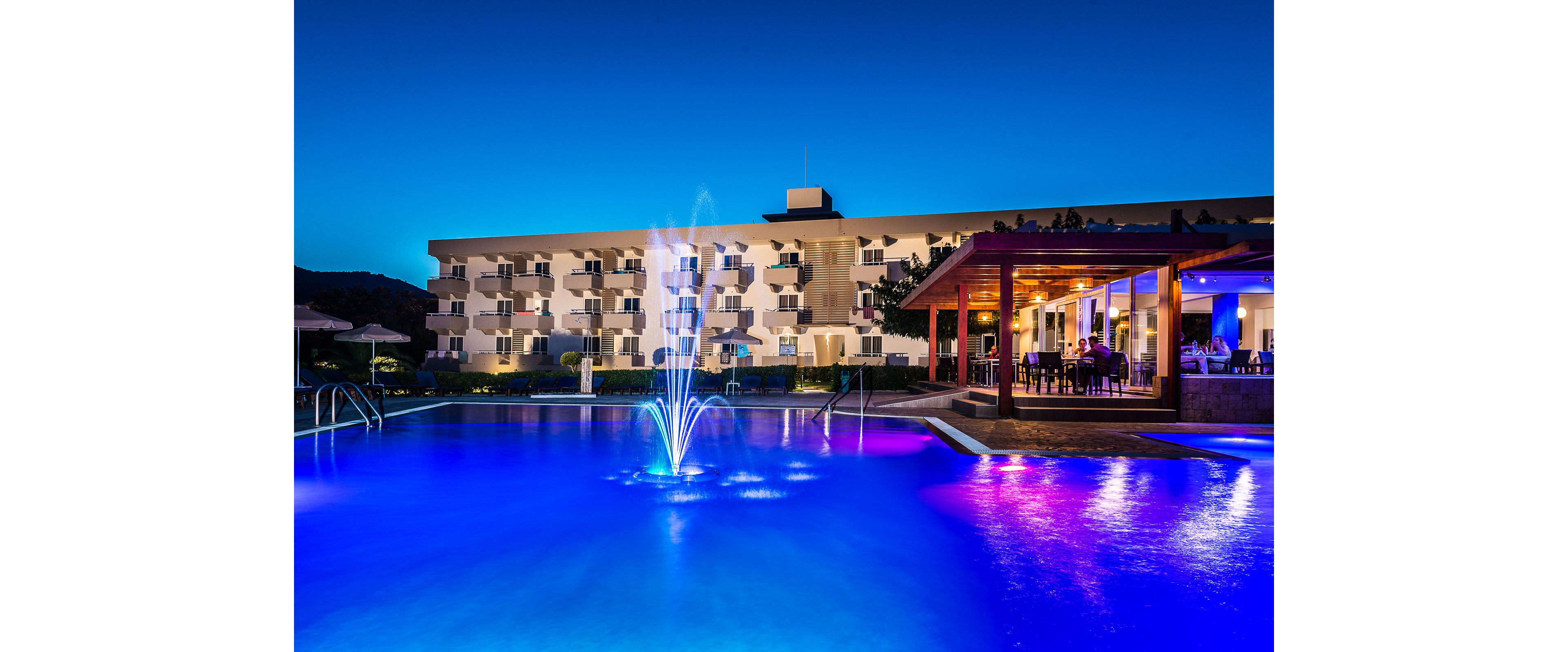 Zoes Hotel and Suites