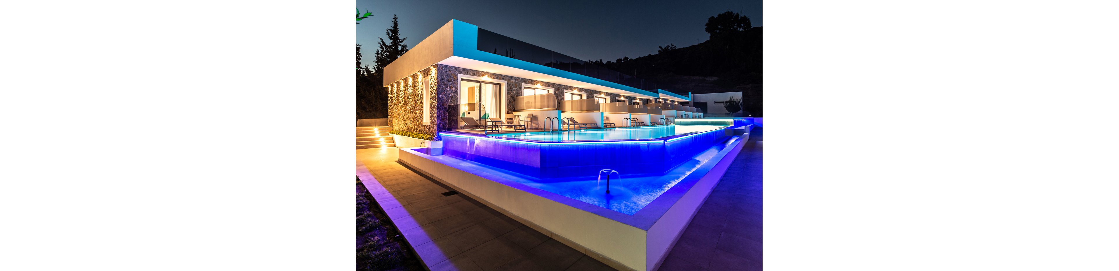 Zoes Hotel and Suites