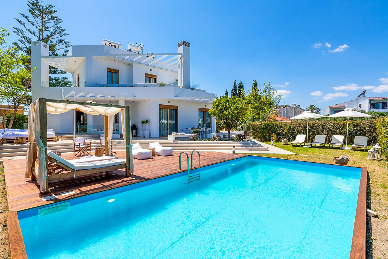 Love White Villa