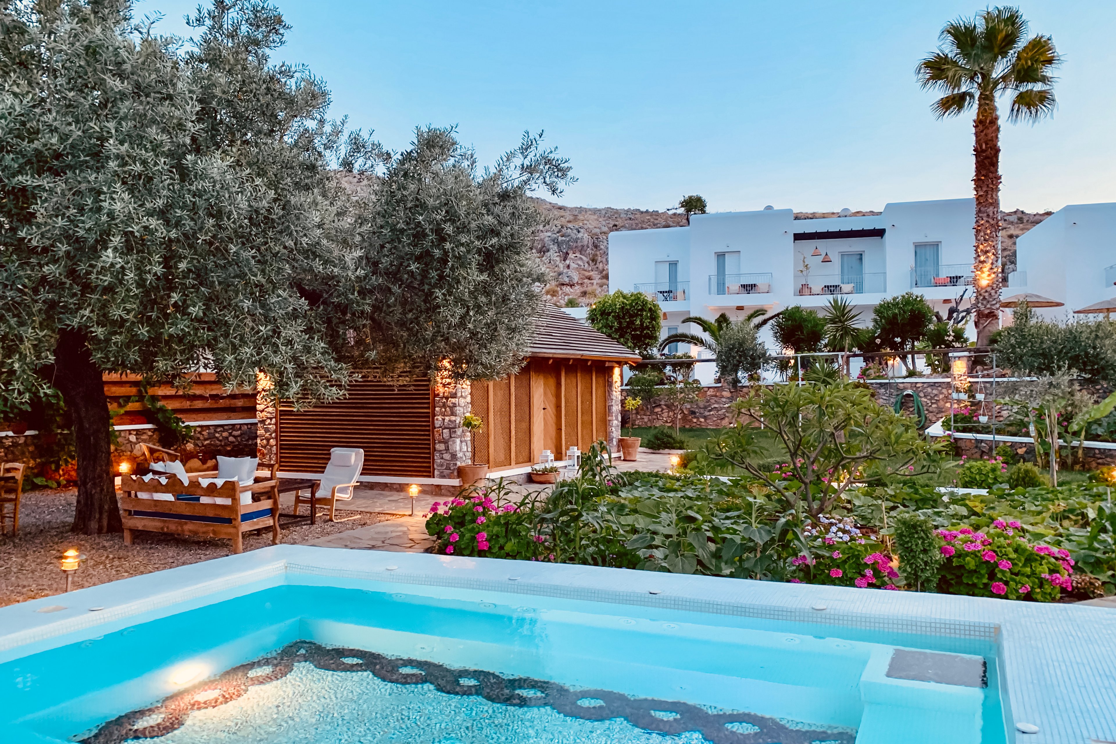 Caesars Gardens Hotel & Spa