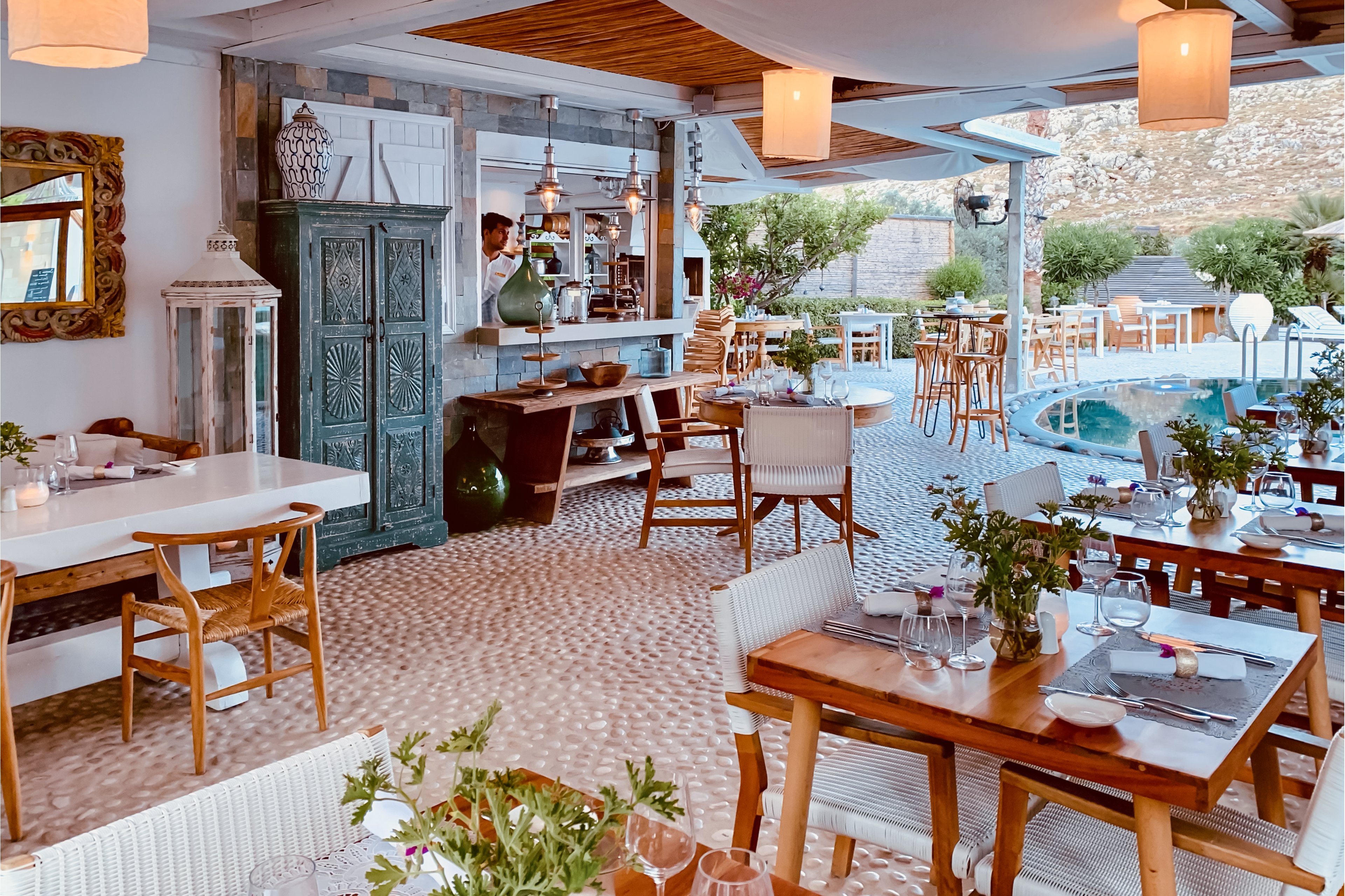 Caesars Gardens Hotel & Spa