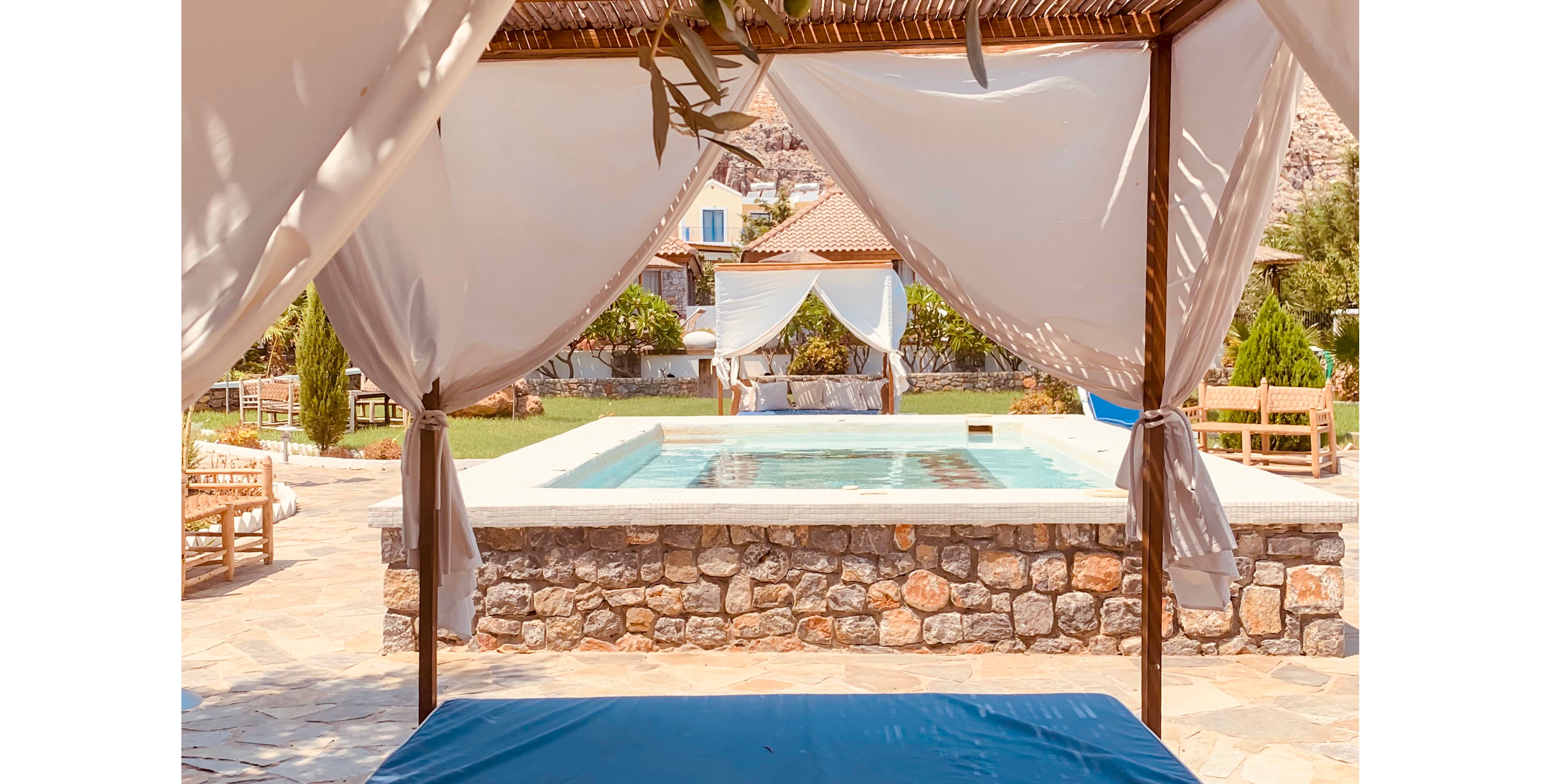 Caesars Gardens Hotel & Spa