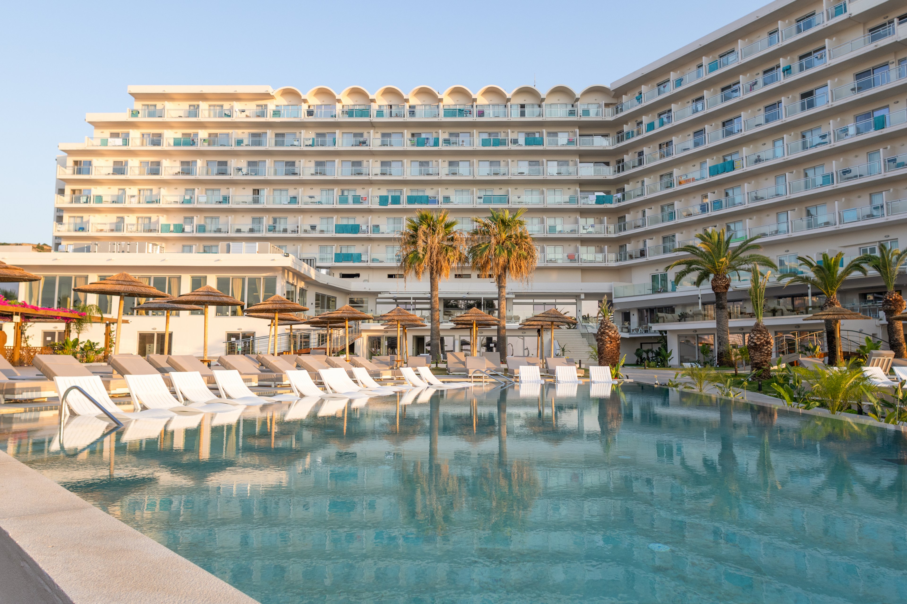 Pegasos Deluxe Beach Hotel