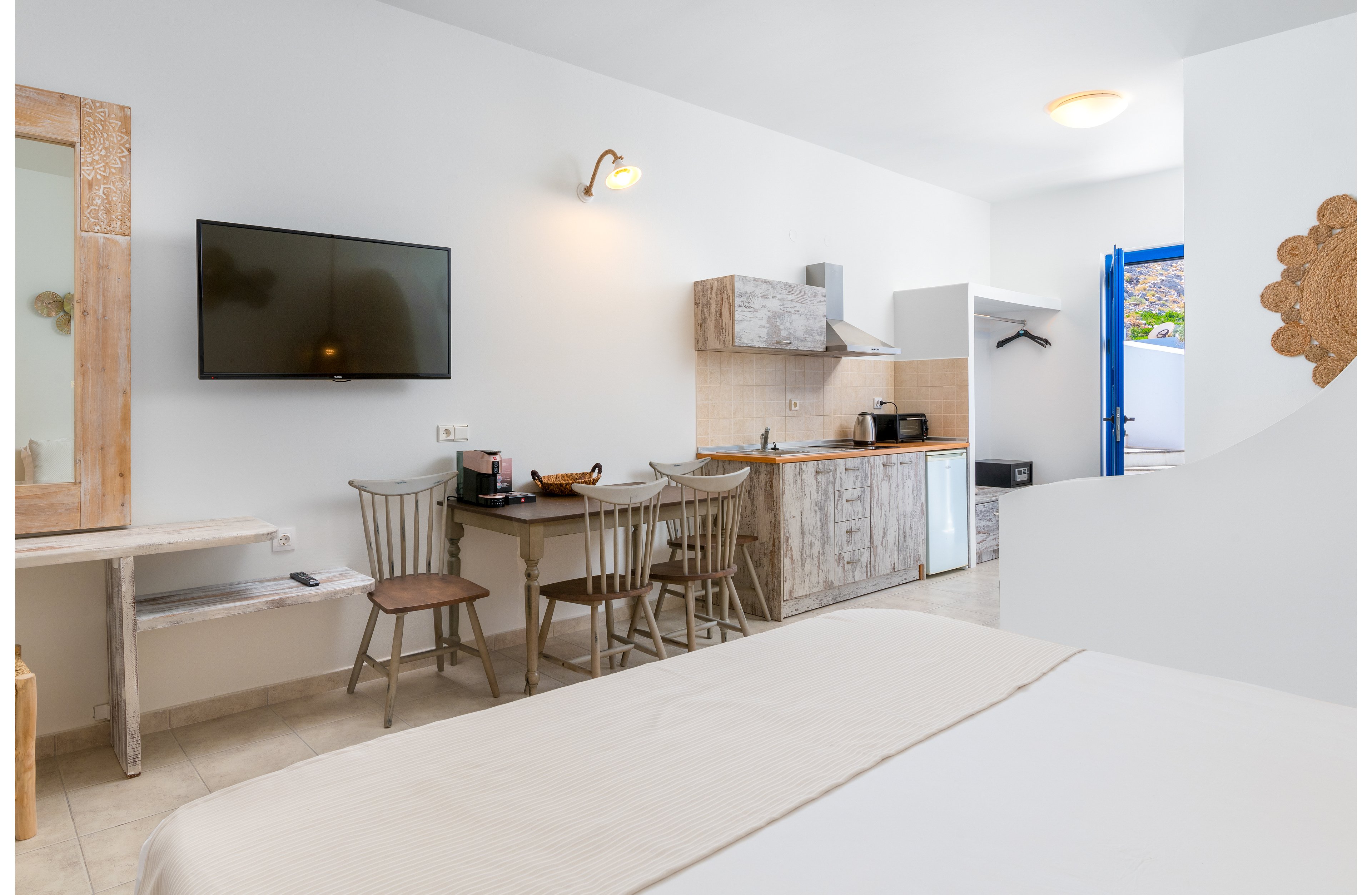 Lindian Myth Studios