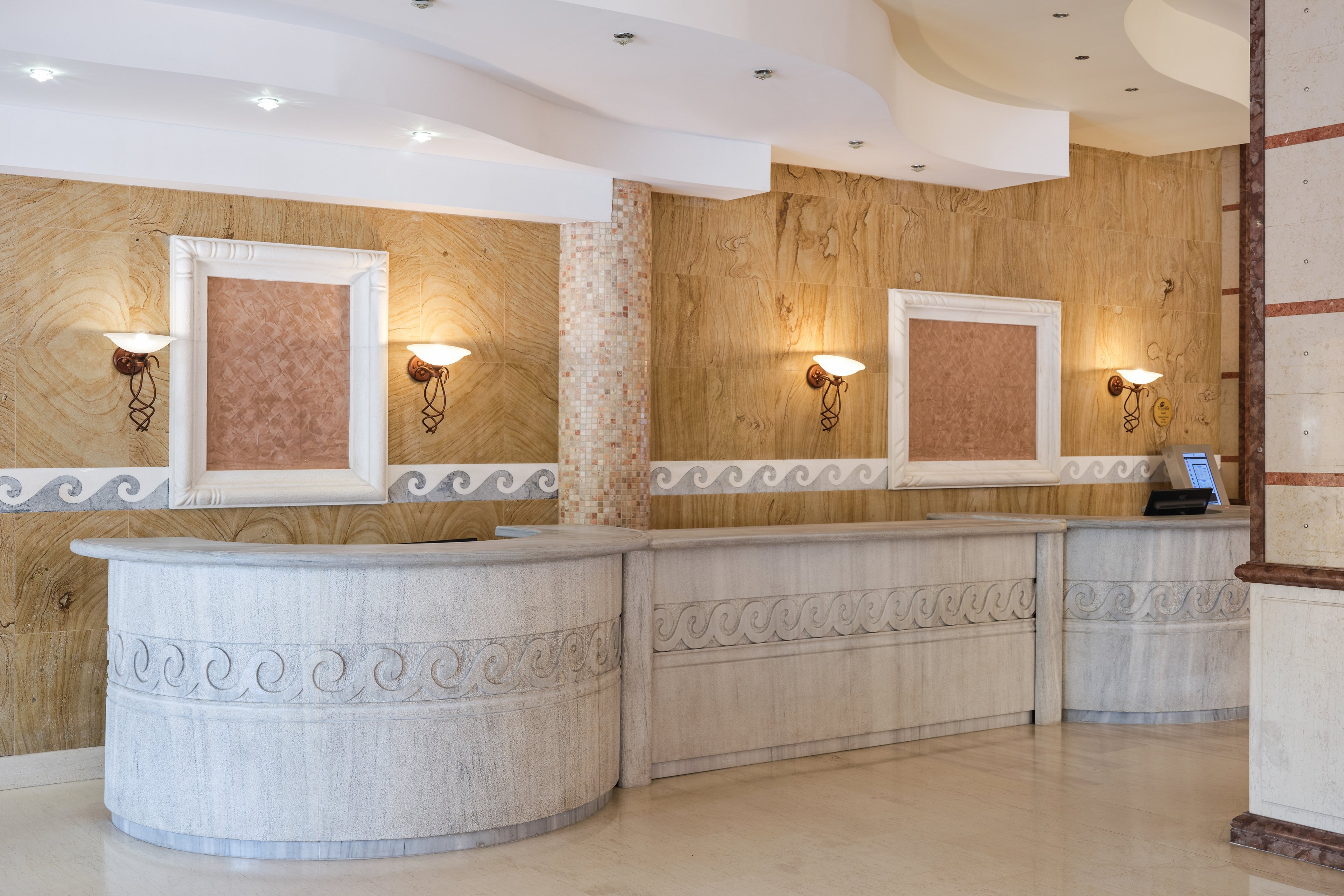 Atlantica Princess Hotel