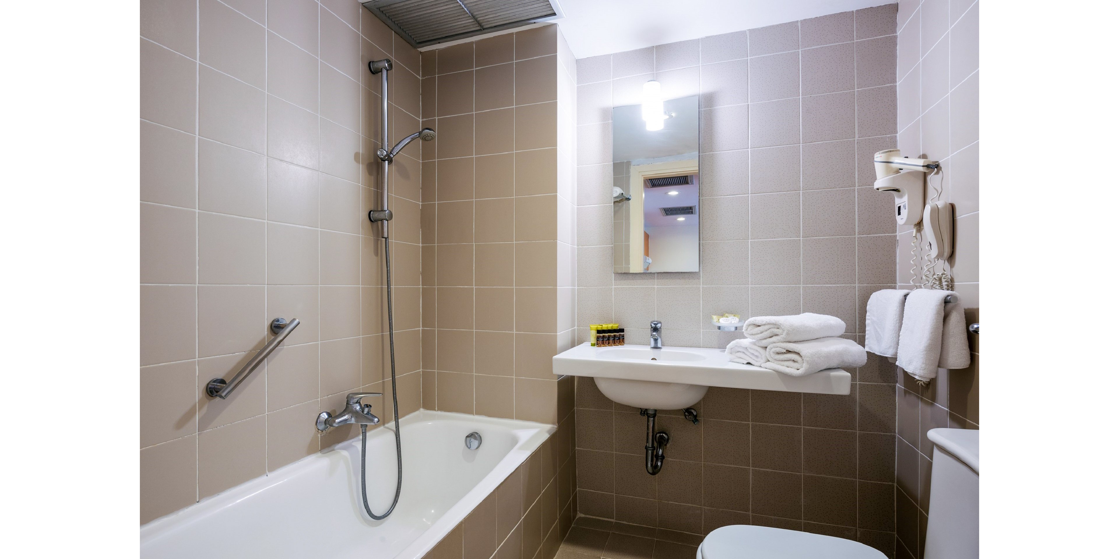 Angela Downtown Hotel