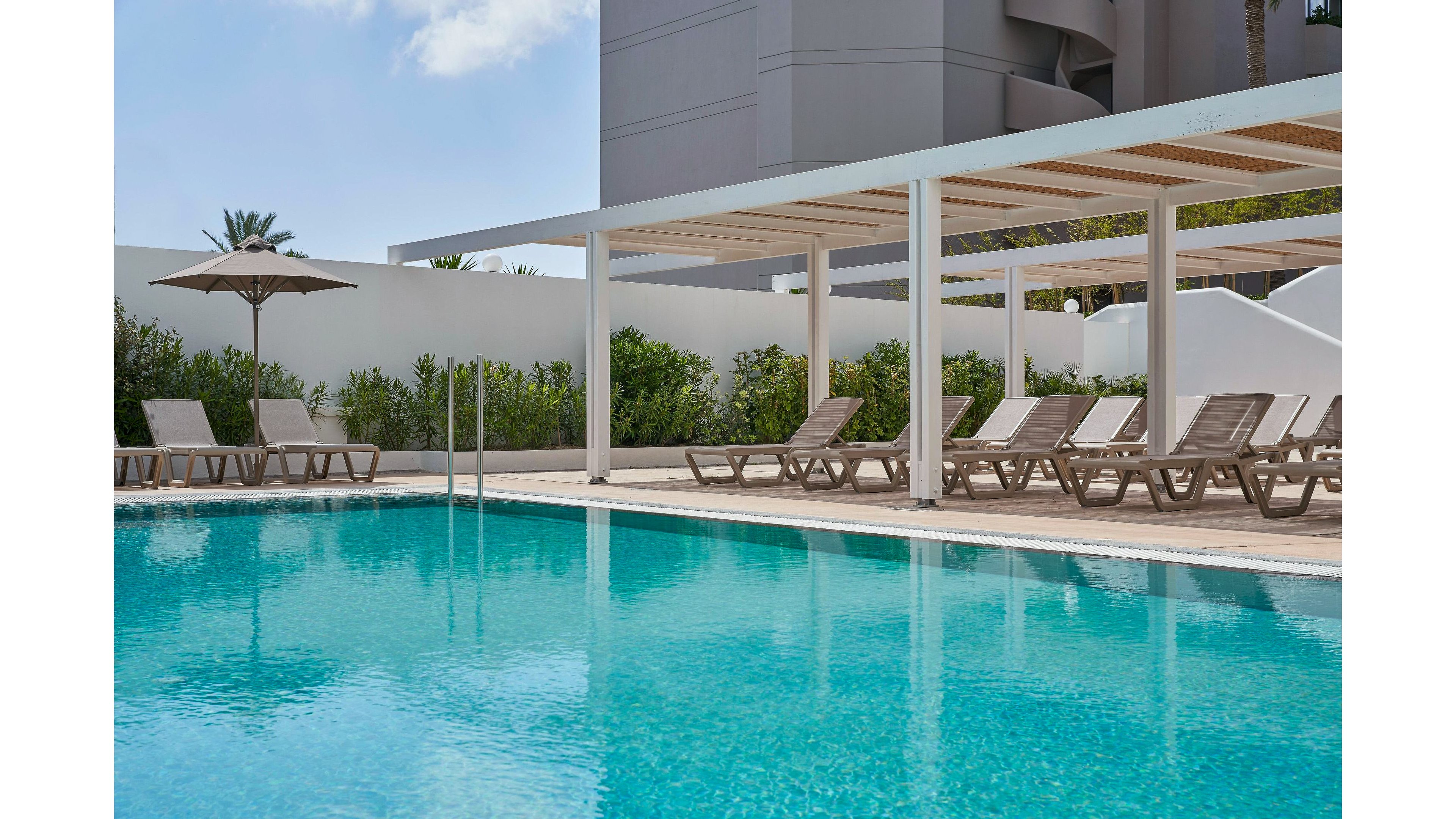 Epsilon Hotel Apartments