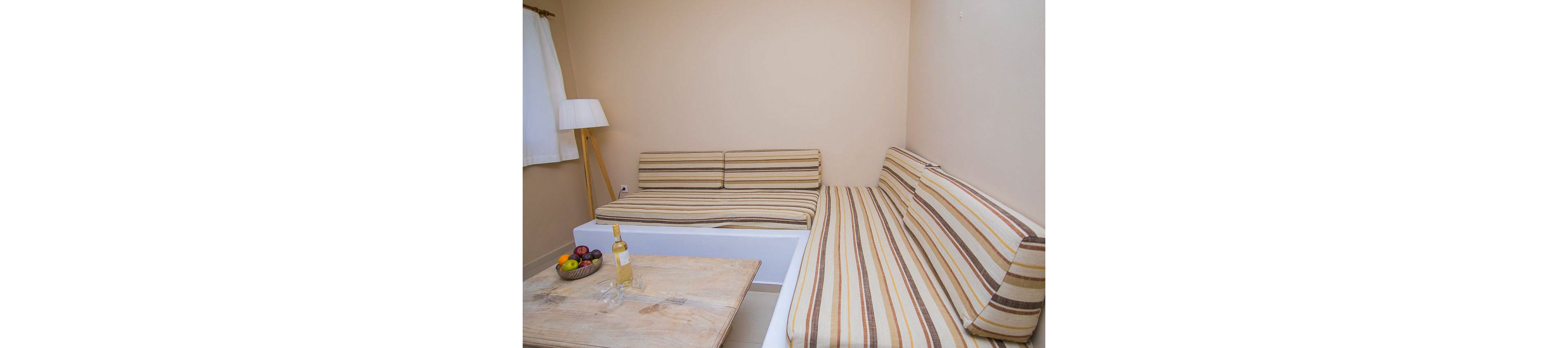 Niriides Hotel & Apartments