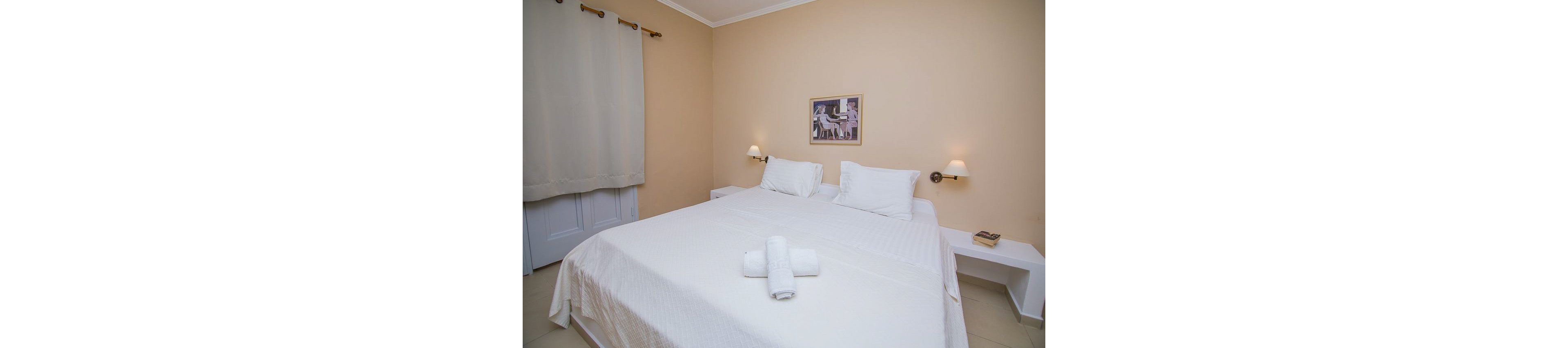 Niriides Hotel & Apartments