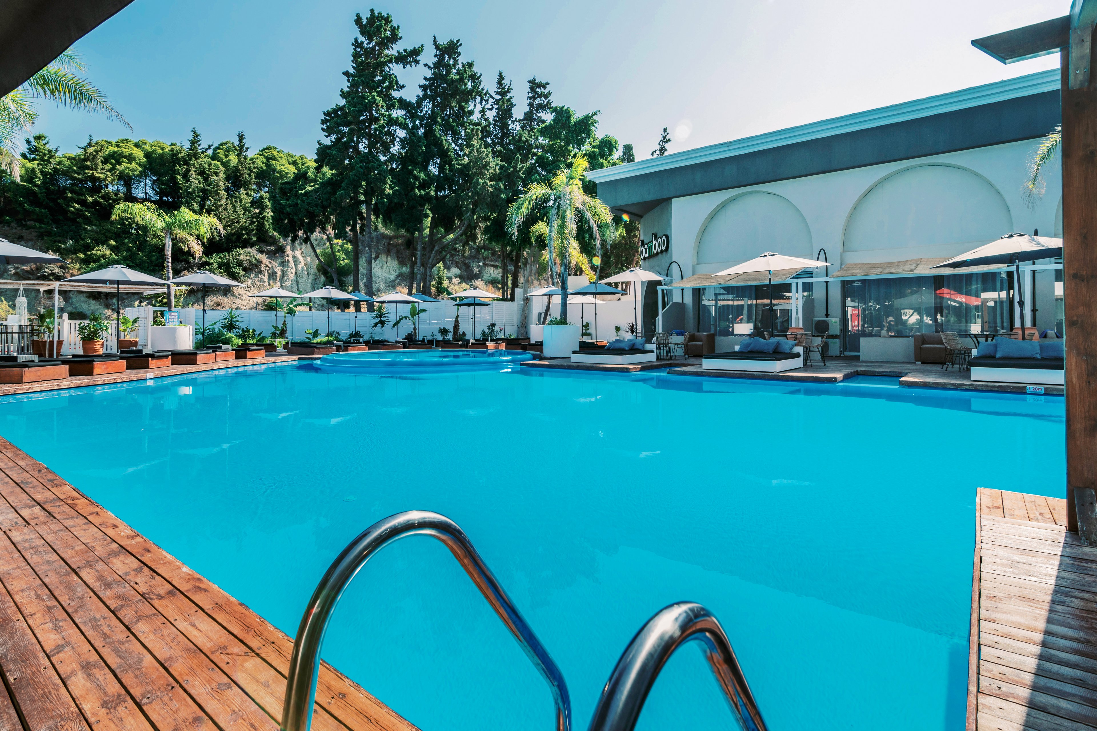 Bamboo Suites Boutique Hotel