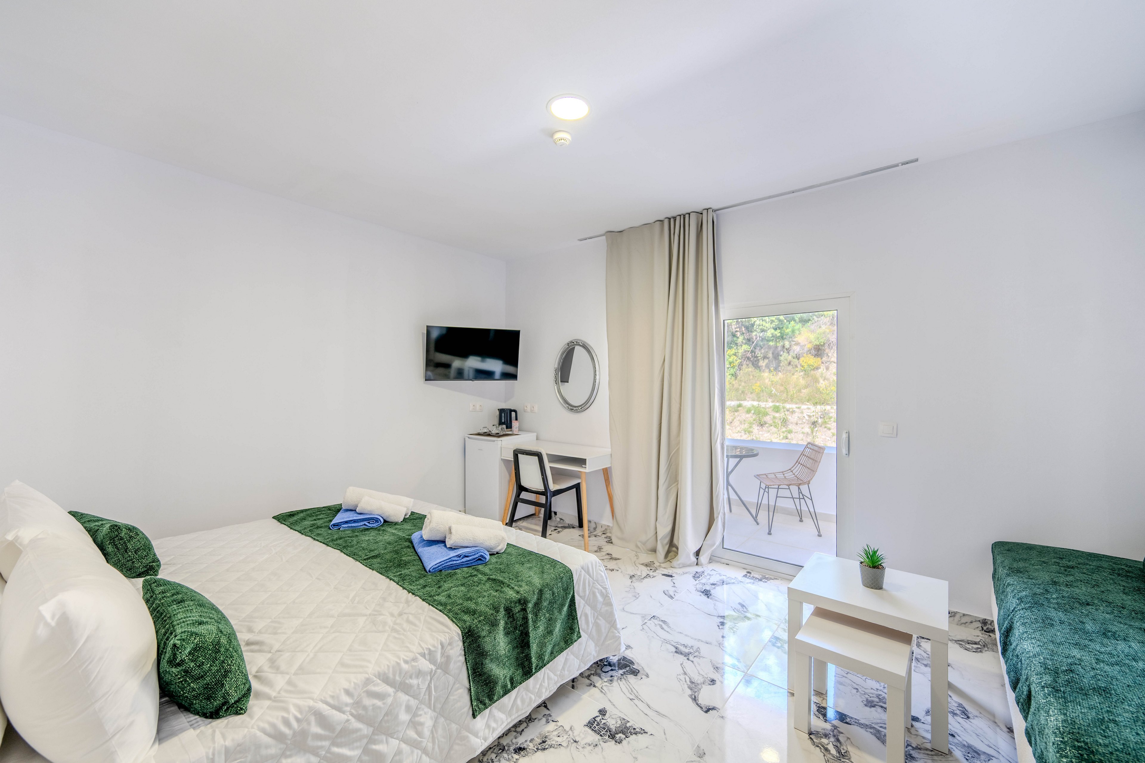 Bamboo Suites Boutique Hotel