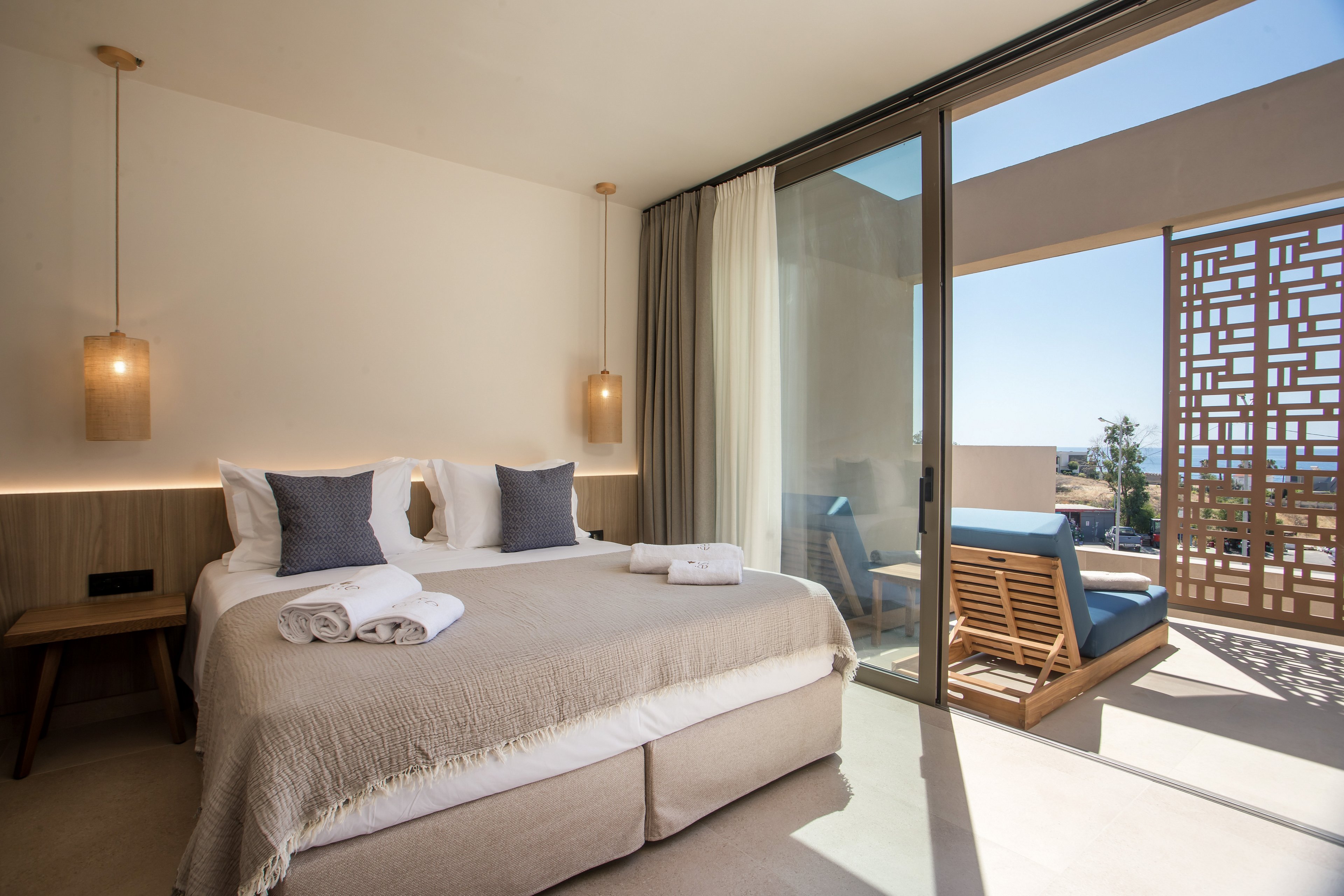 Este Elegant Suites & Villas