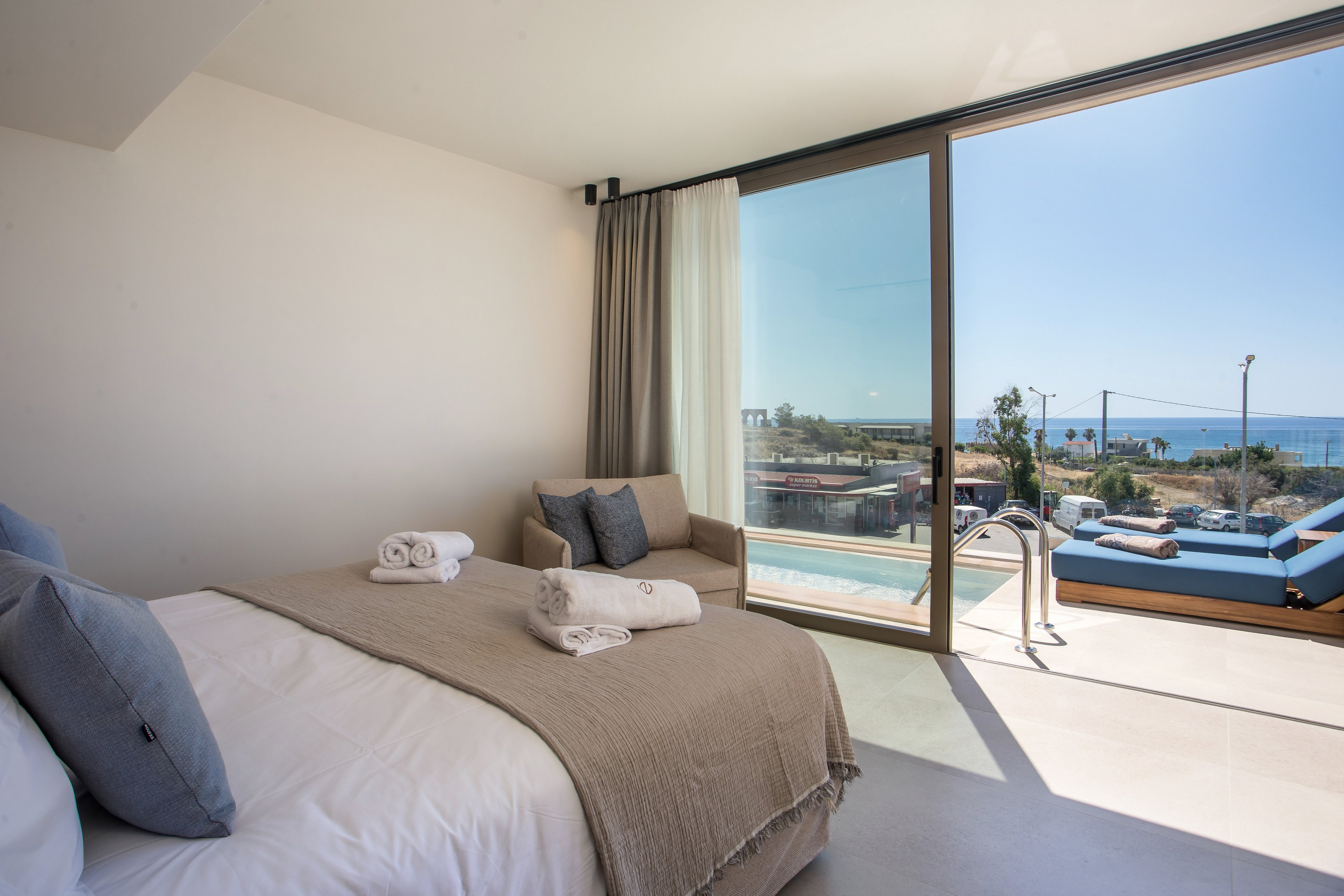 Este Elegant Suites & Villas