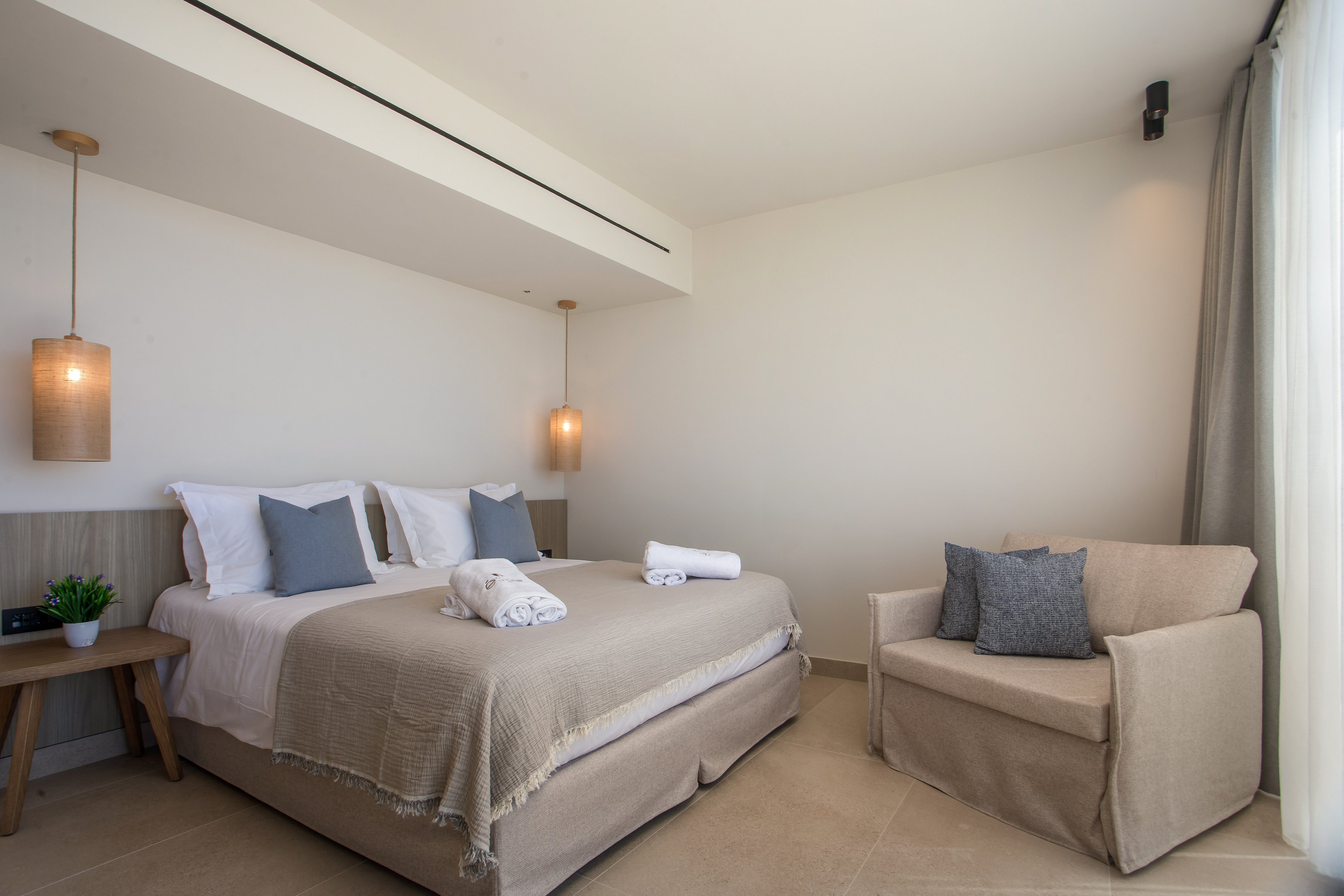 Este Elegant Suites & Villas