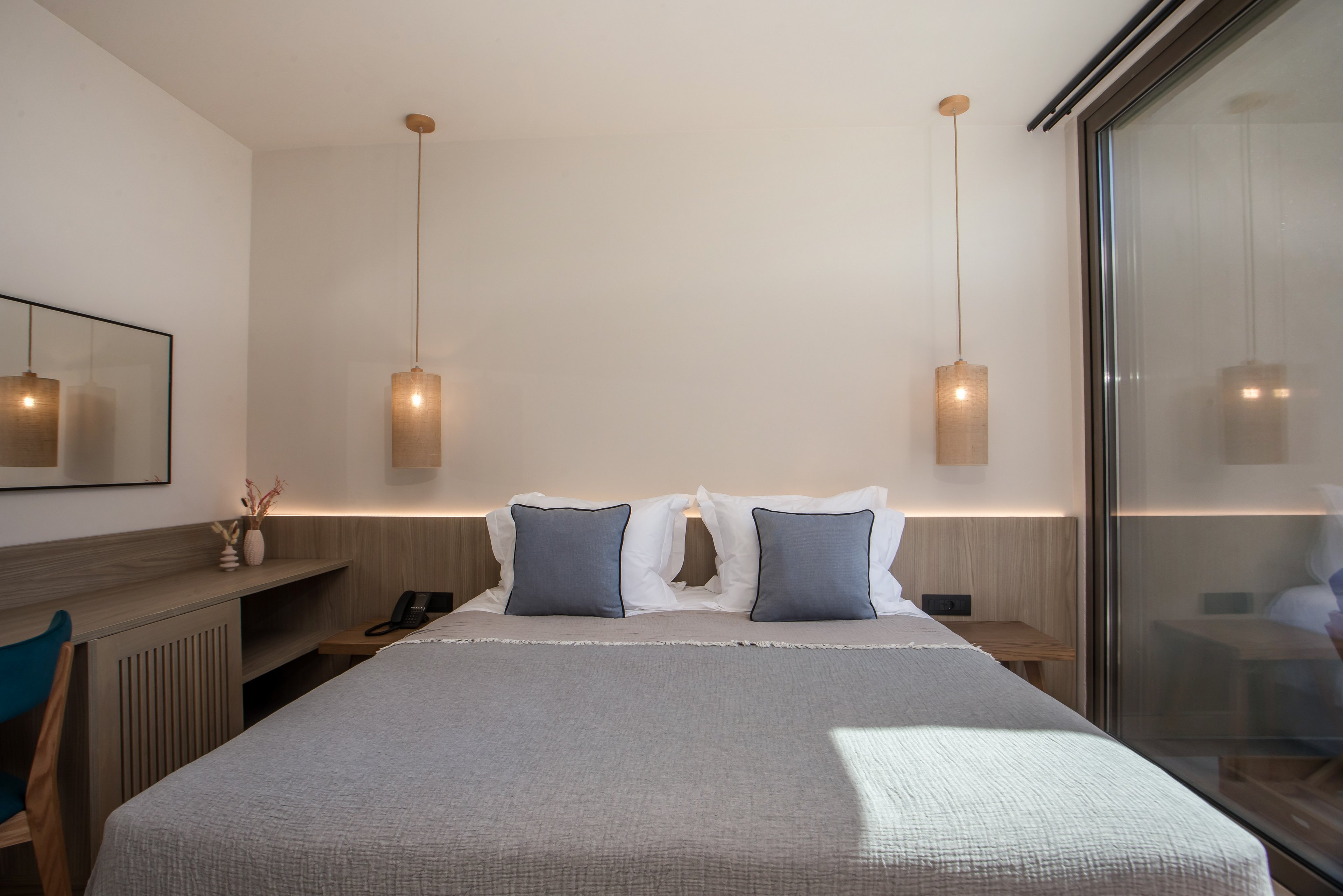 Este Elegant Suites & Villas