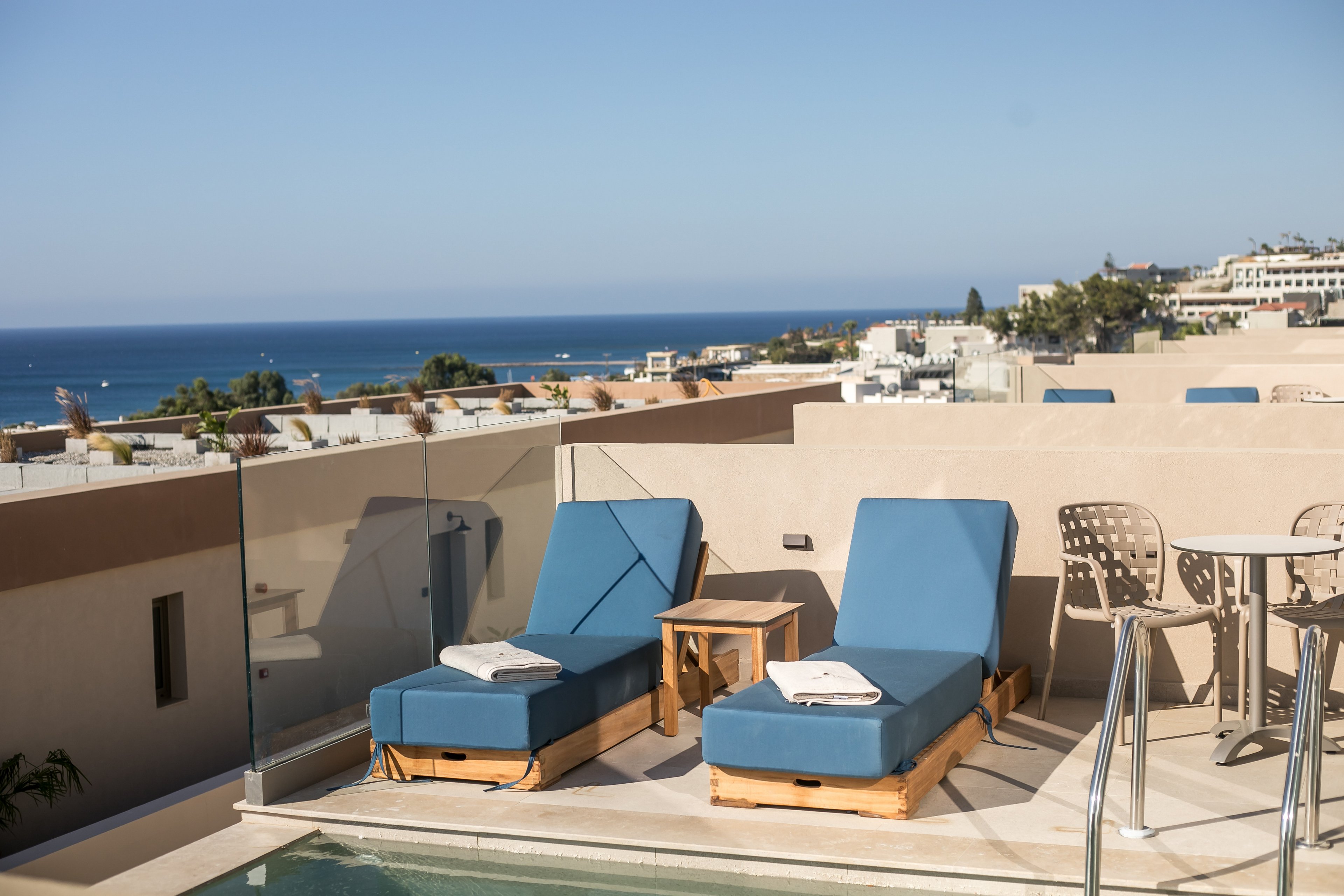 Este Elegant Suites & Villas