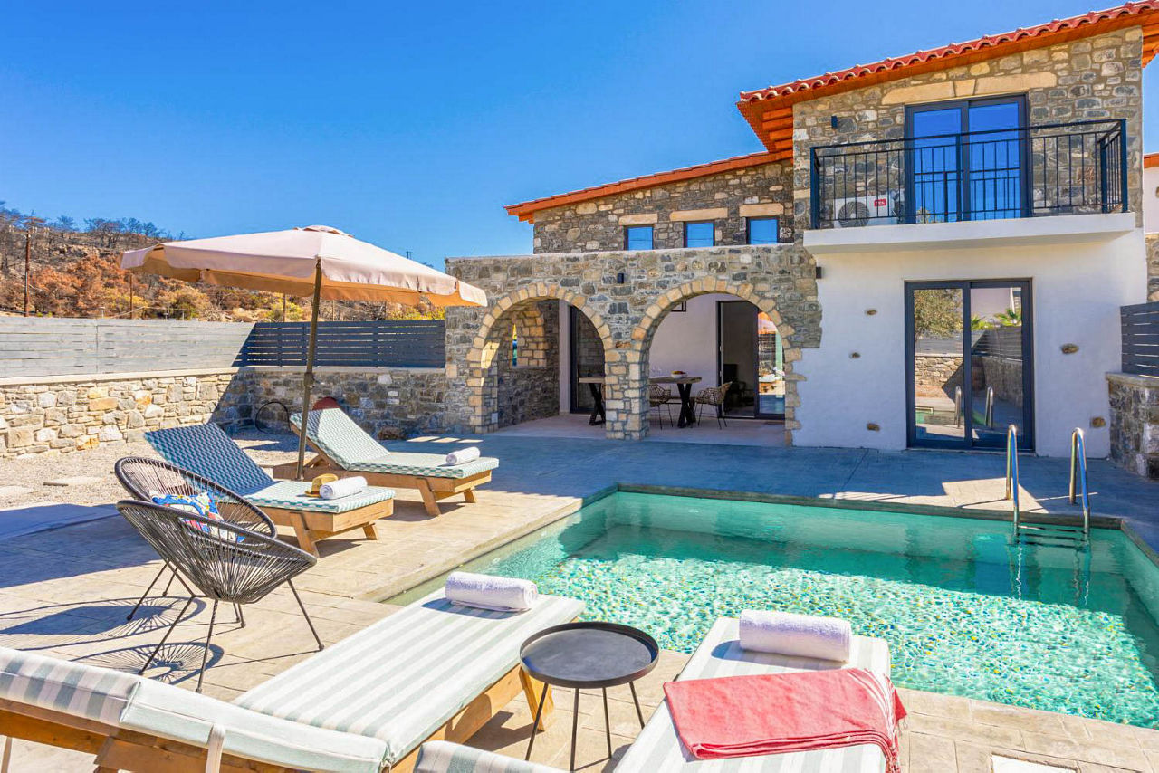 La Casa Di Pietre 1 - Agni