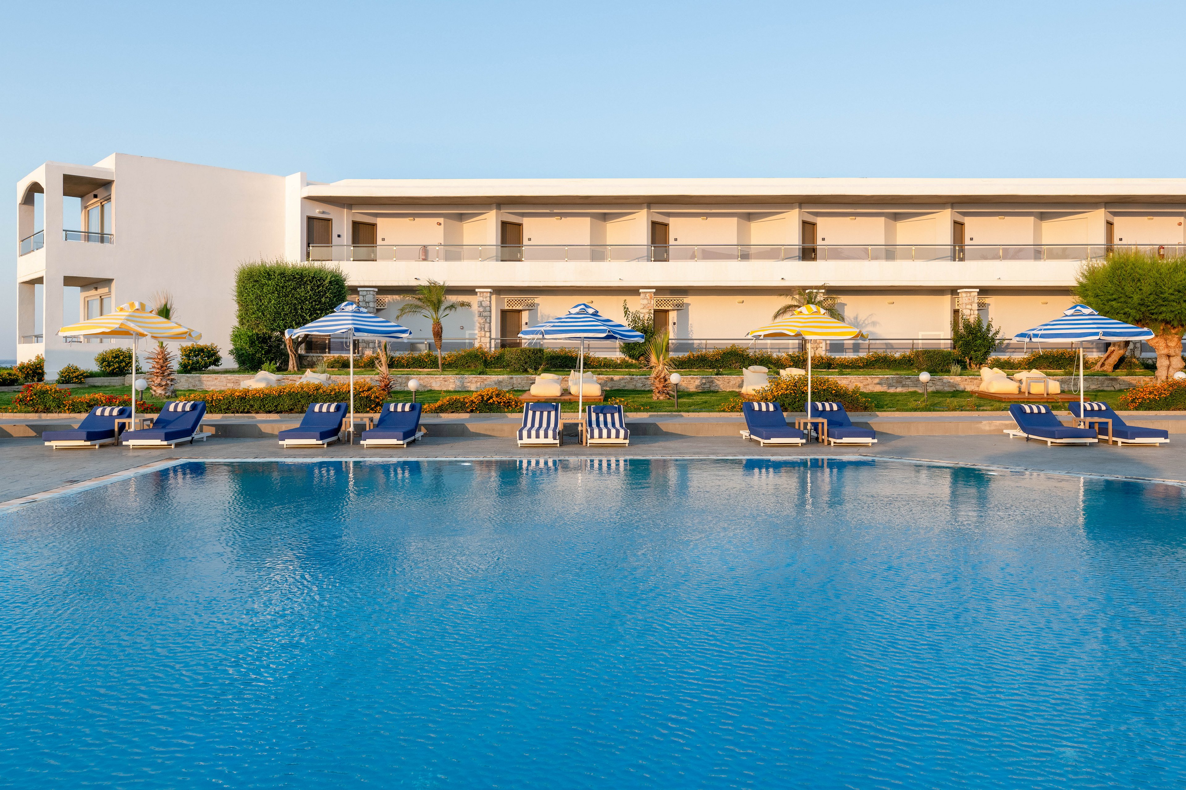 Paralos Rodos Lifestyle