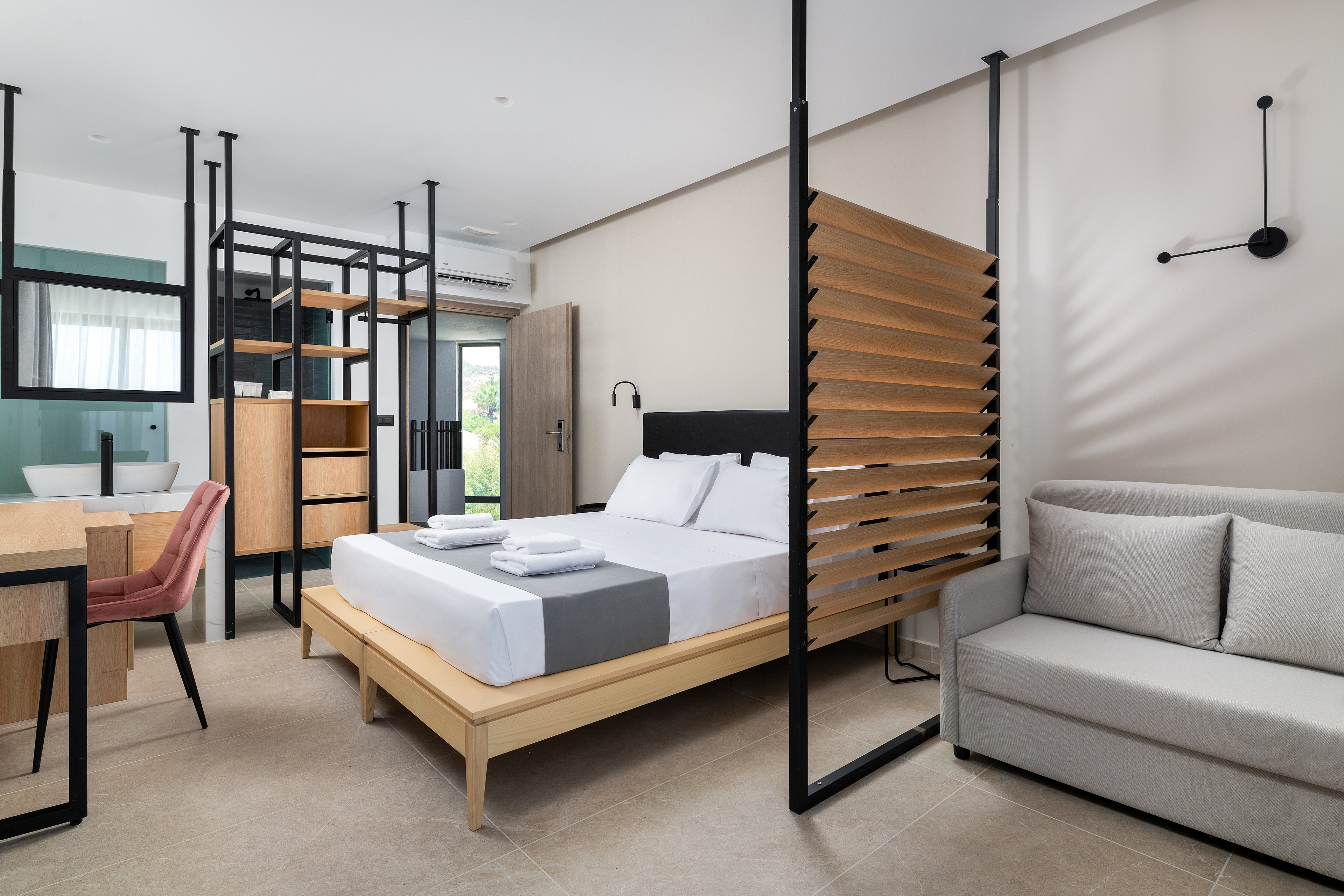 Paralos Rodos Lifestyle