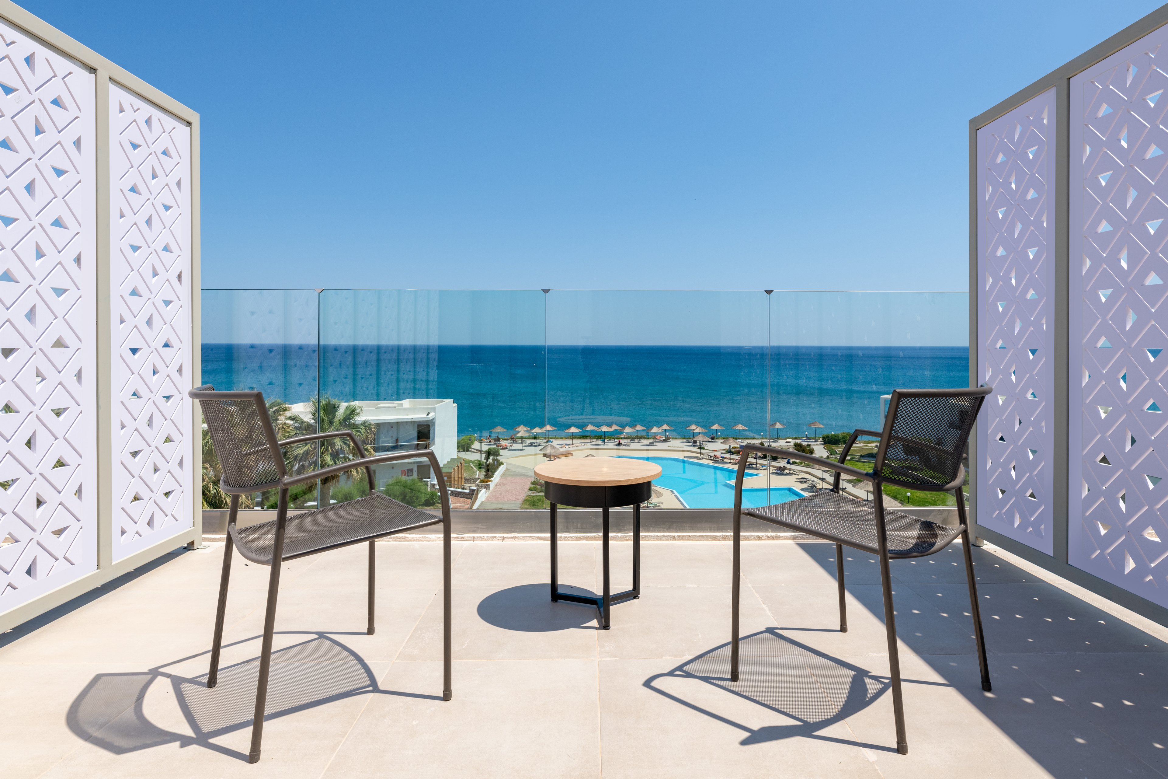 Paralos Rodos Lifestyle