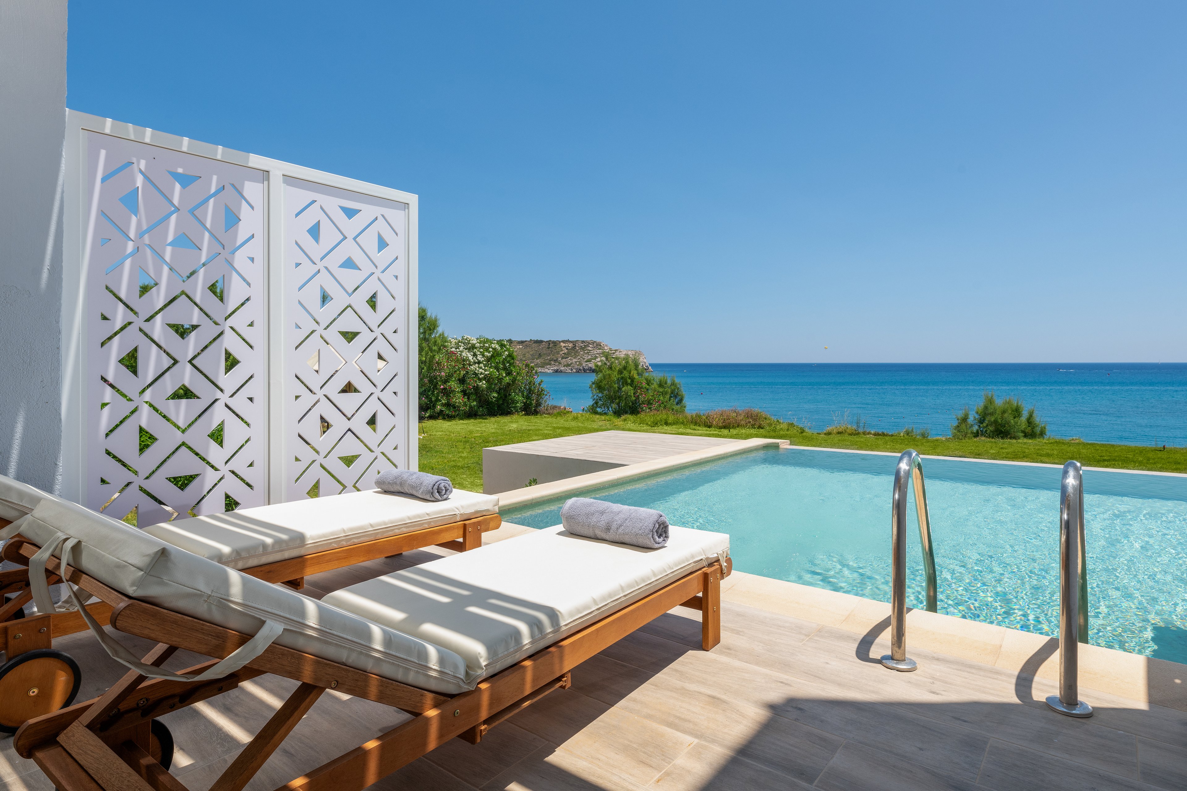 Paralos Rodos Lifestyle