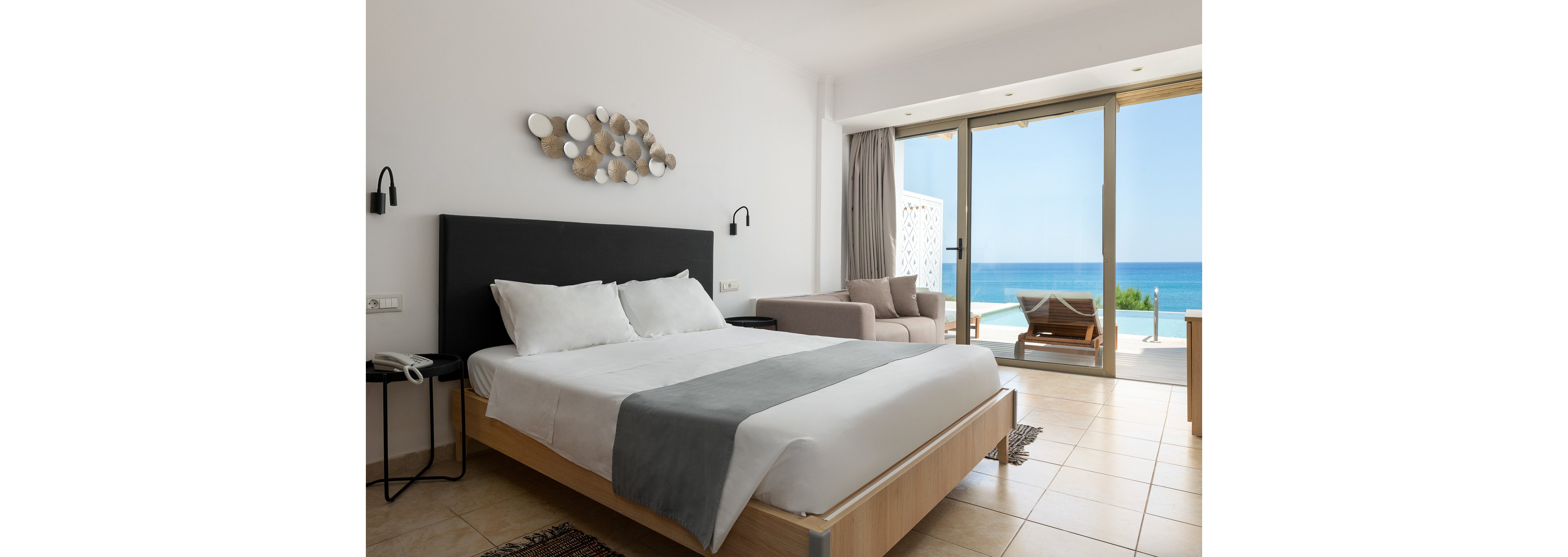 Paralos Rodos Lifestyle