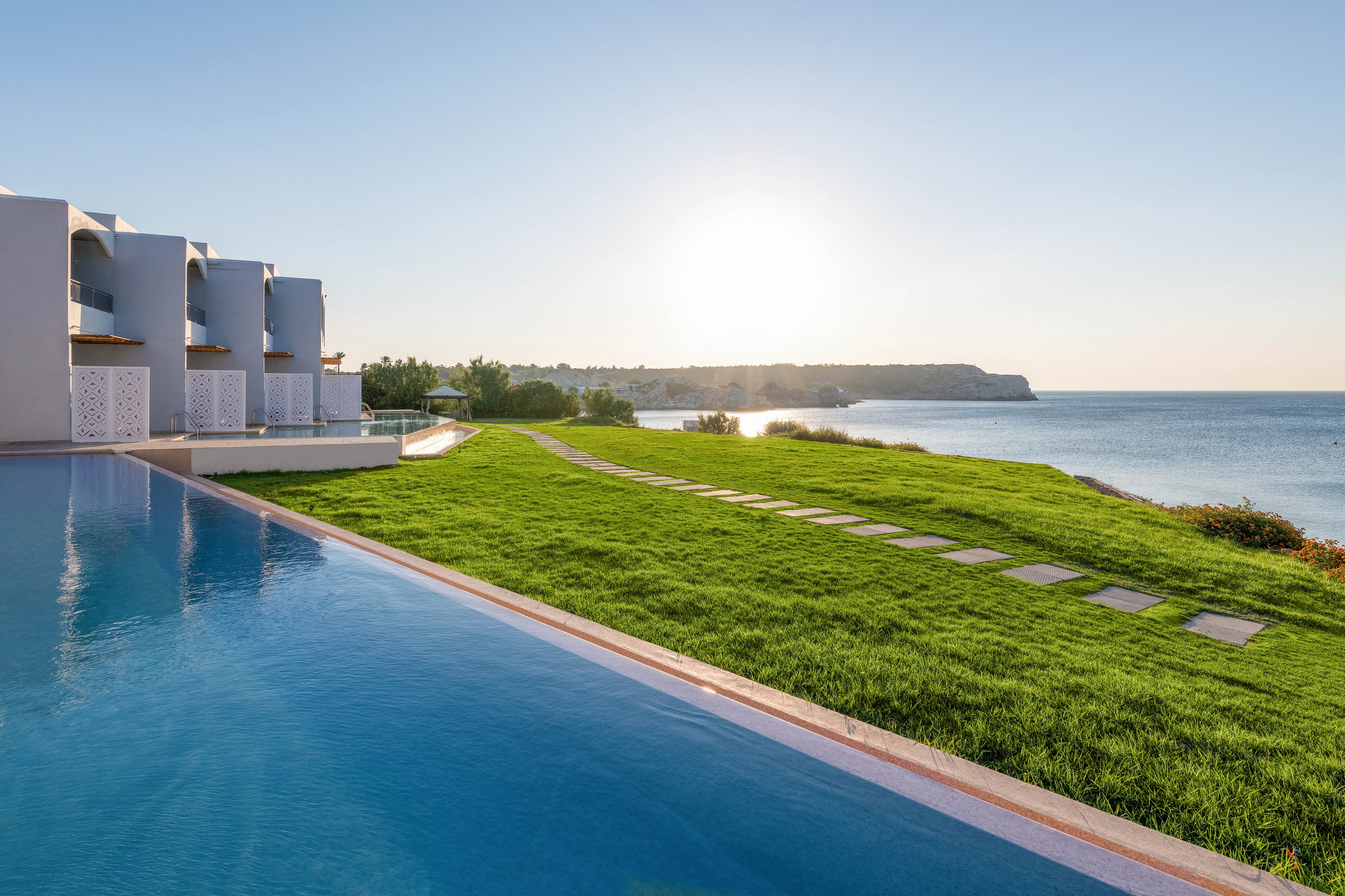 Paralos Rodos Lifestyle