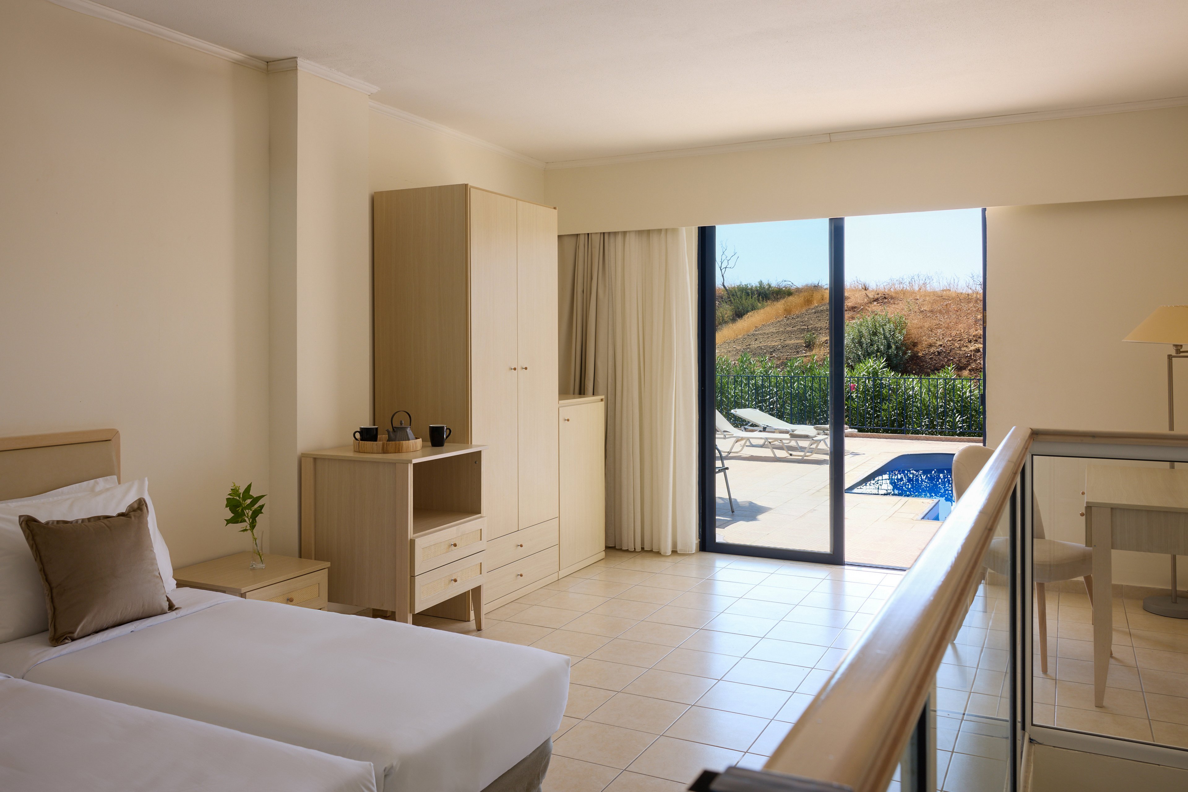 Kiotari Miraluna Beach Resort