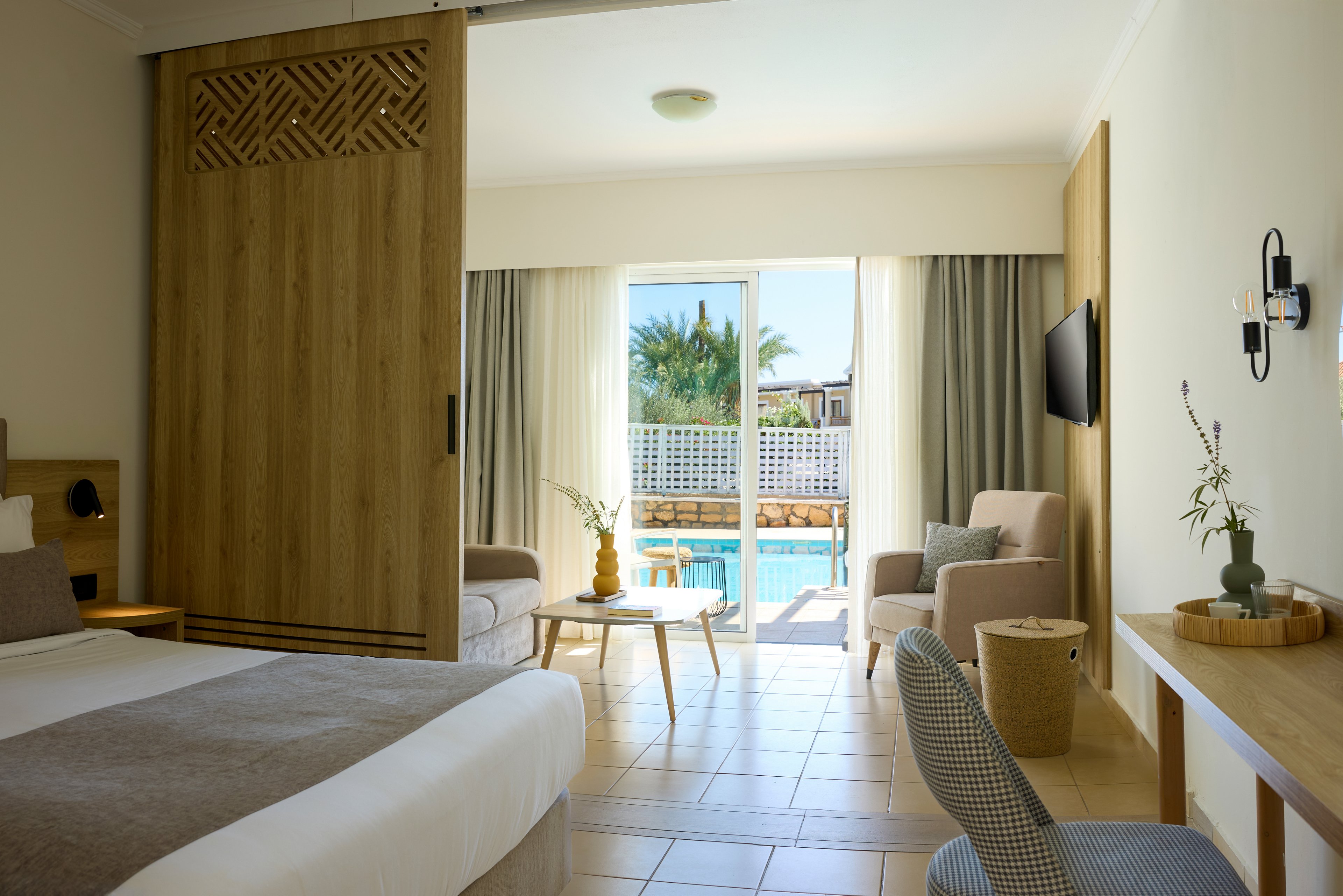 Kiotari Miraluna Beach Resort