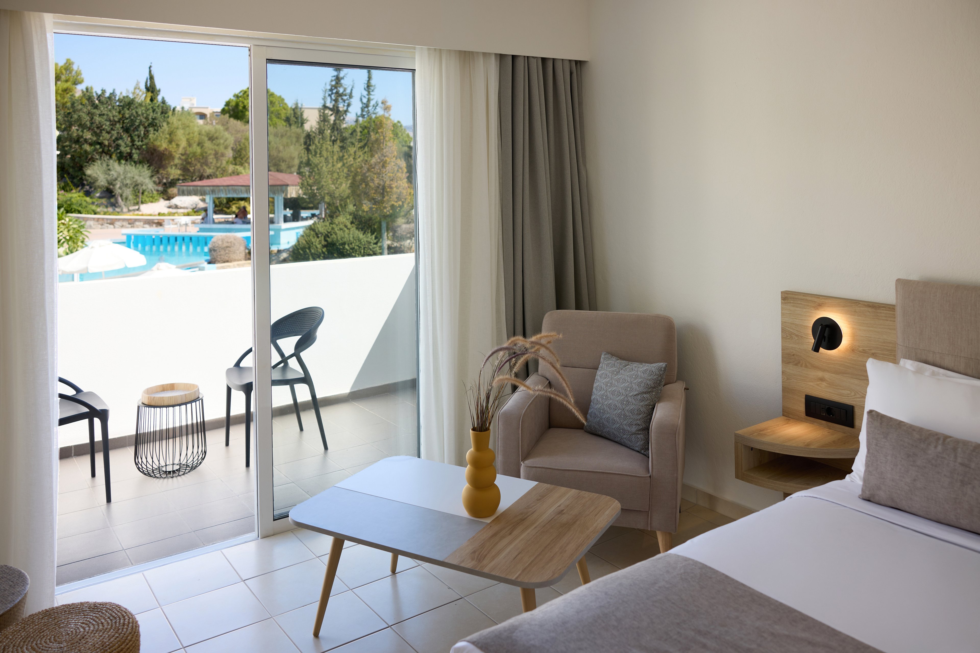 Kiotari Miraluna Beach Resort