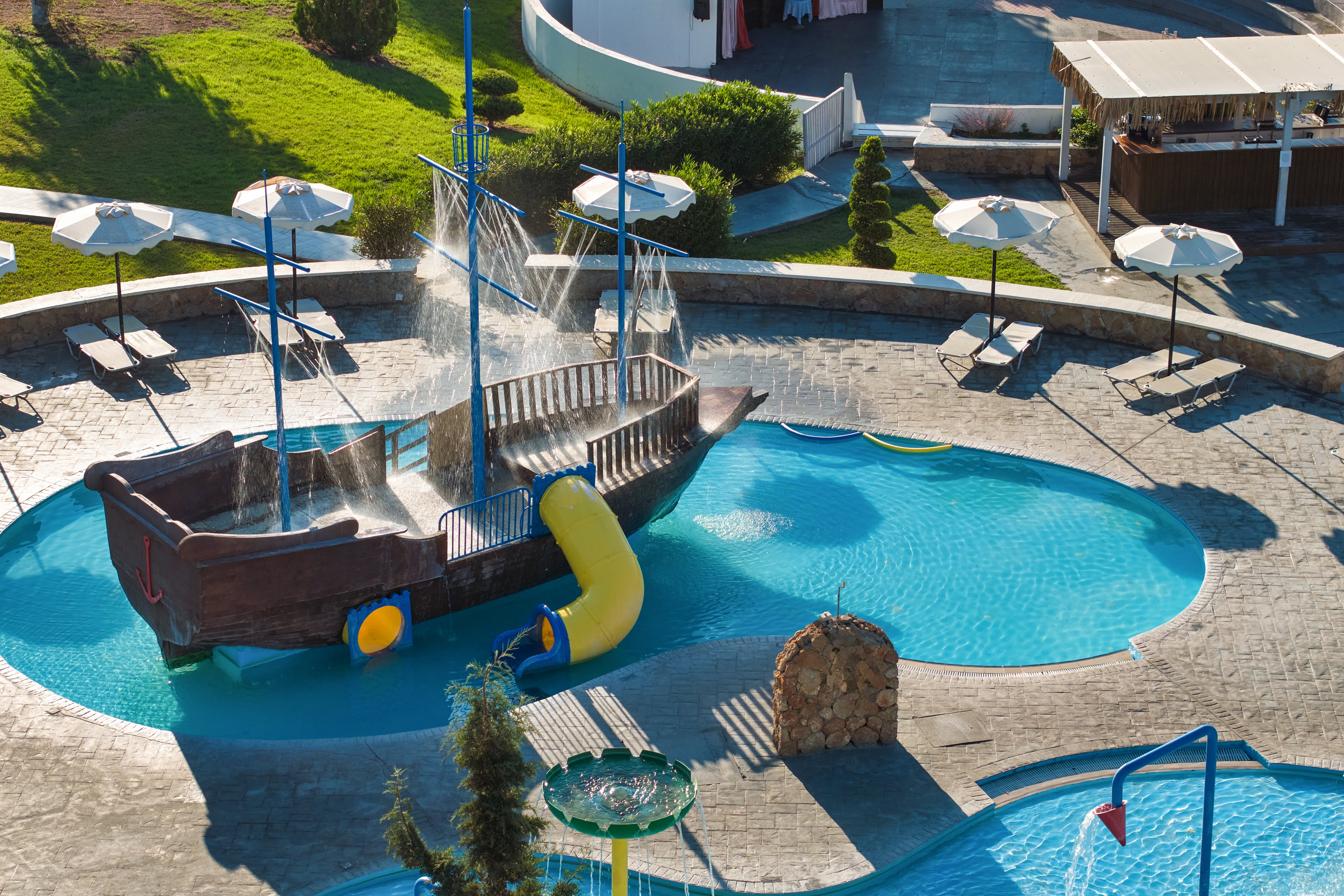 Kiotari Miraluna Beach Resort