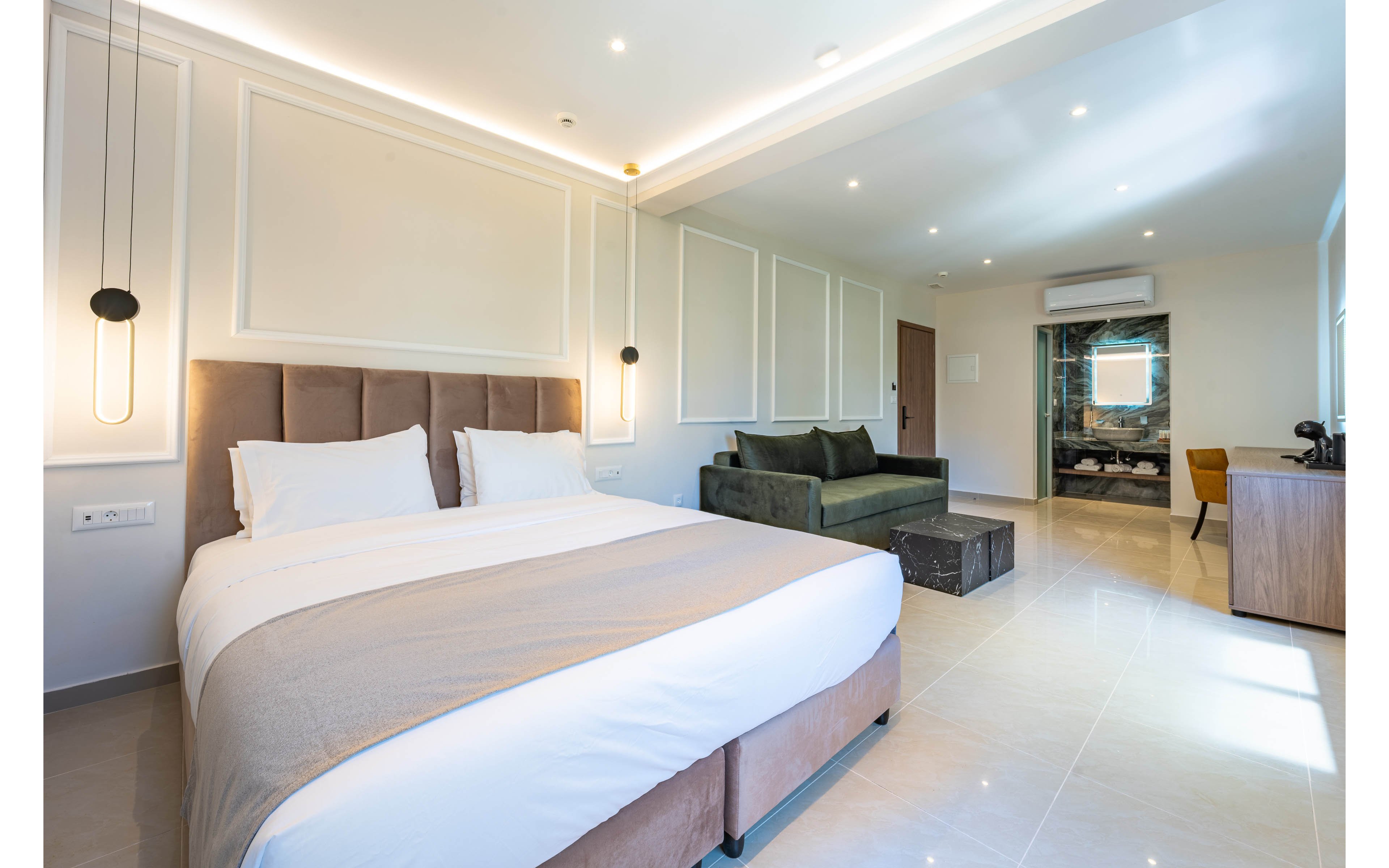 Philia Center Suites