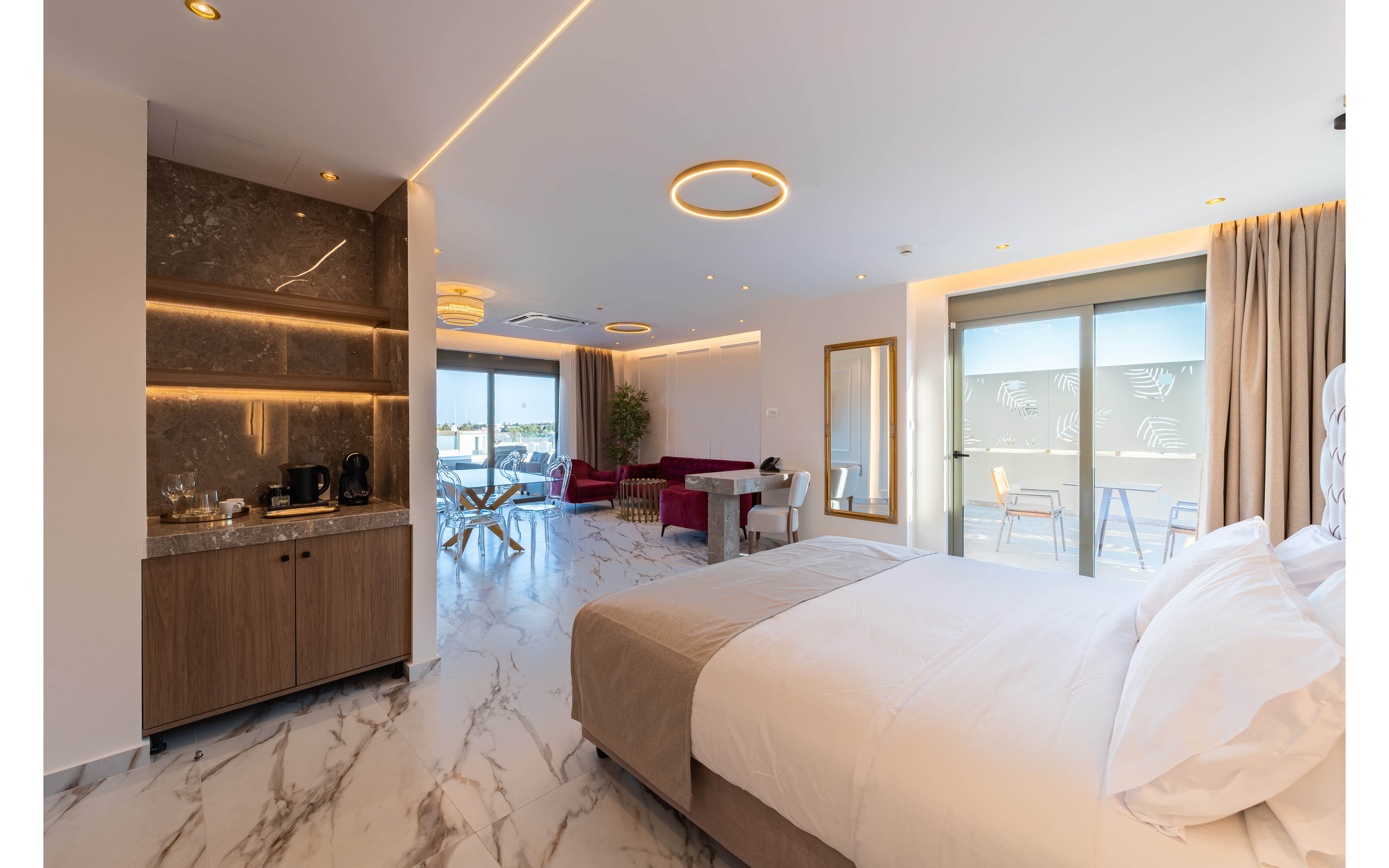 Philia Center Suites