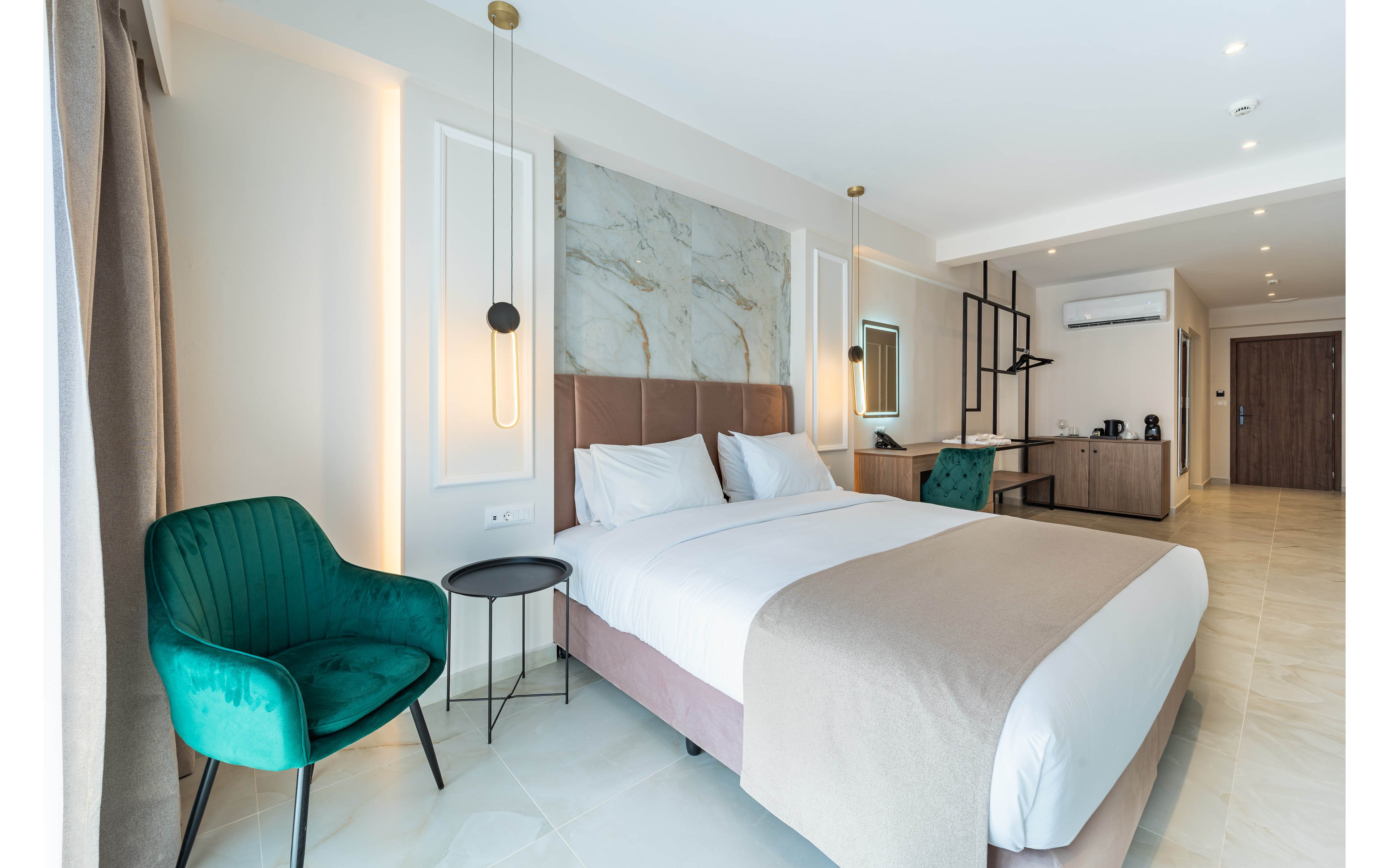 Philia Center Suites