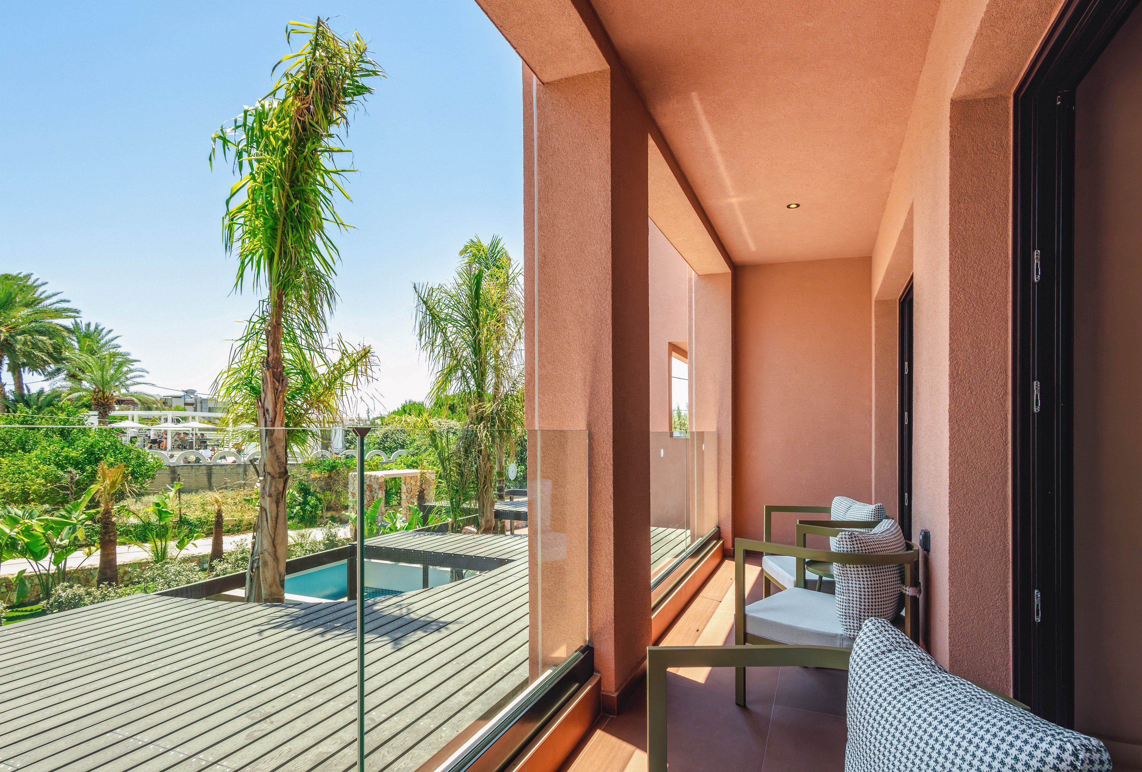 Palmea Suites