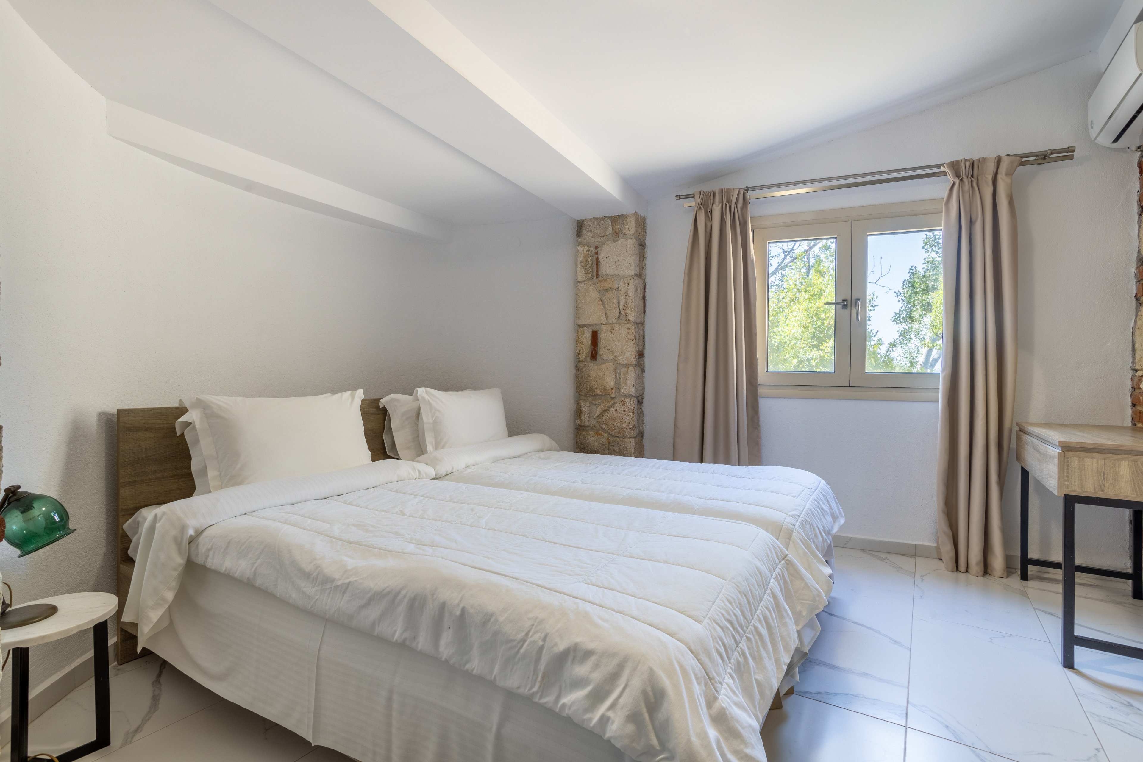 Petrino Suites Hotel